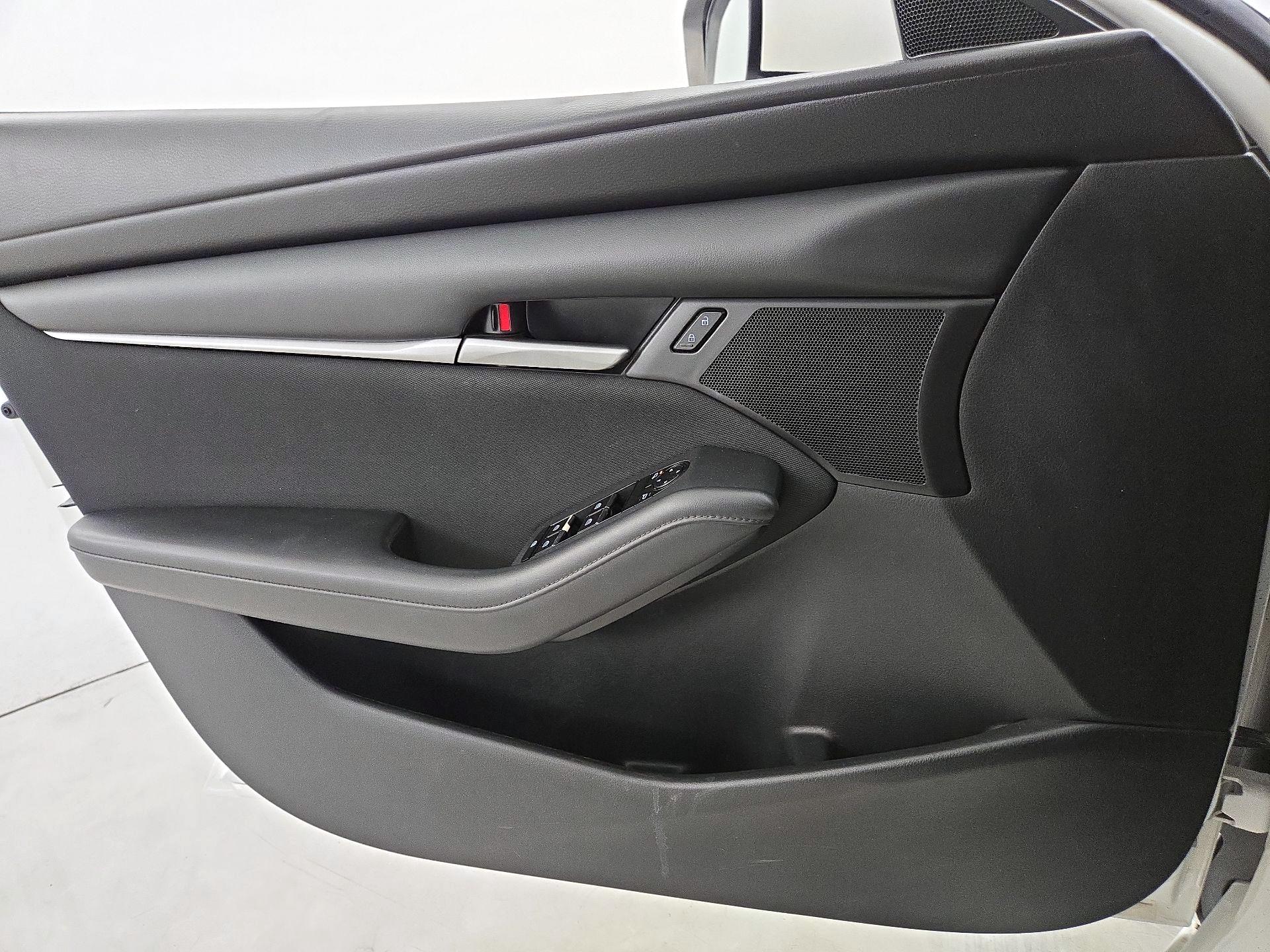 Thumbnail: 2020 Mazda Mazda3 - 12