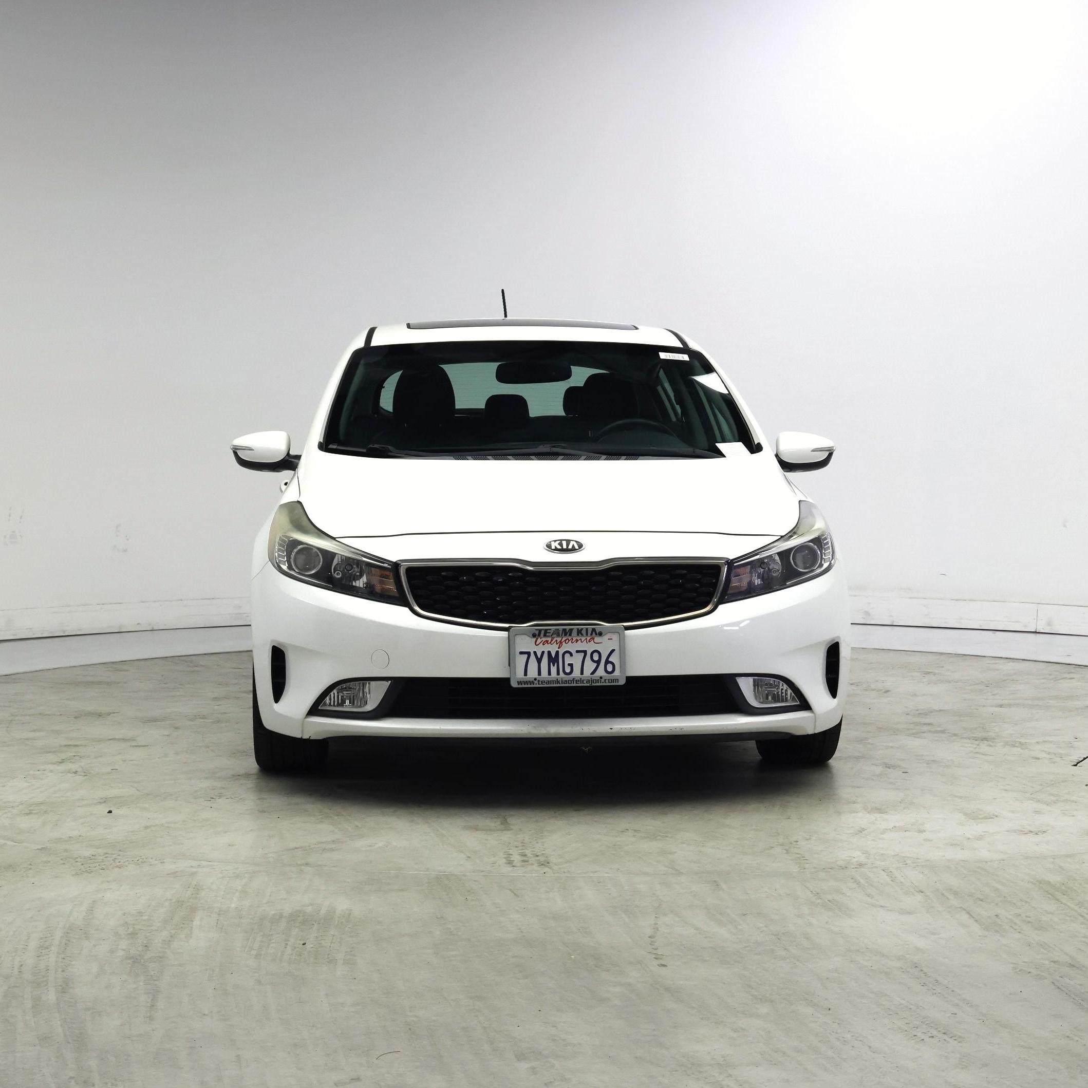 Thumbnail: 2017 Kia Forte - 5