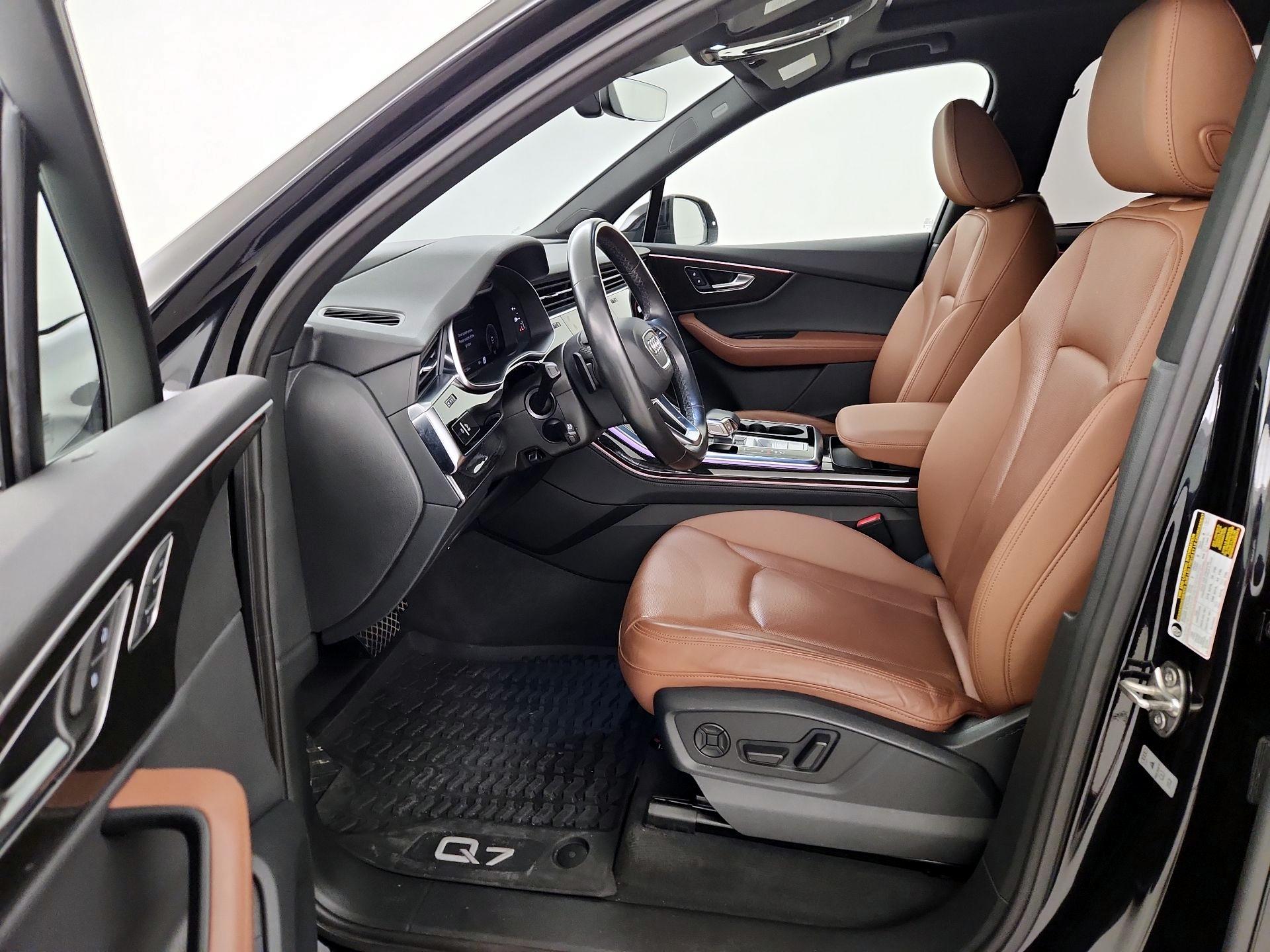 Thumbnail: 2021 Audi Q7 - 11