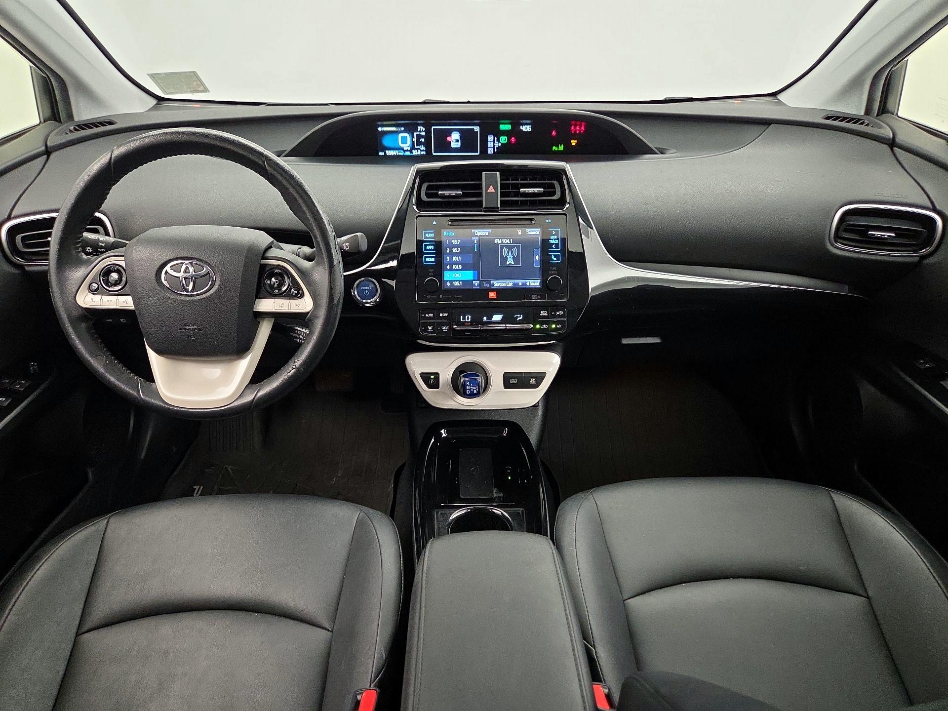Thumbnail: 2017 Toyota Prius - 9
