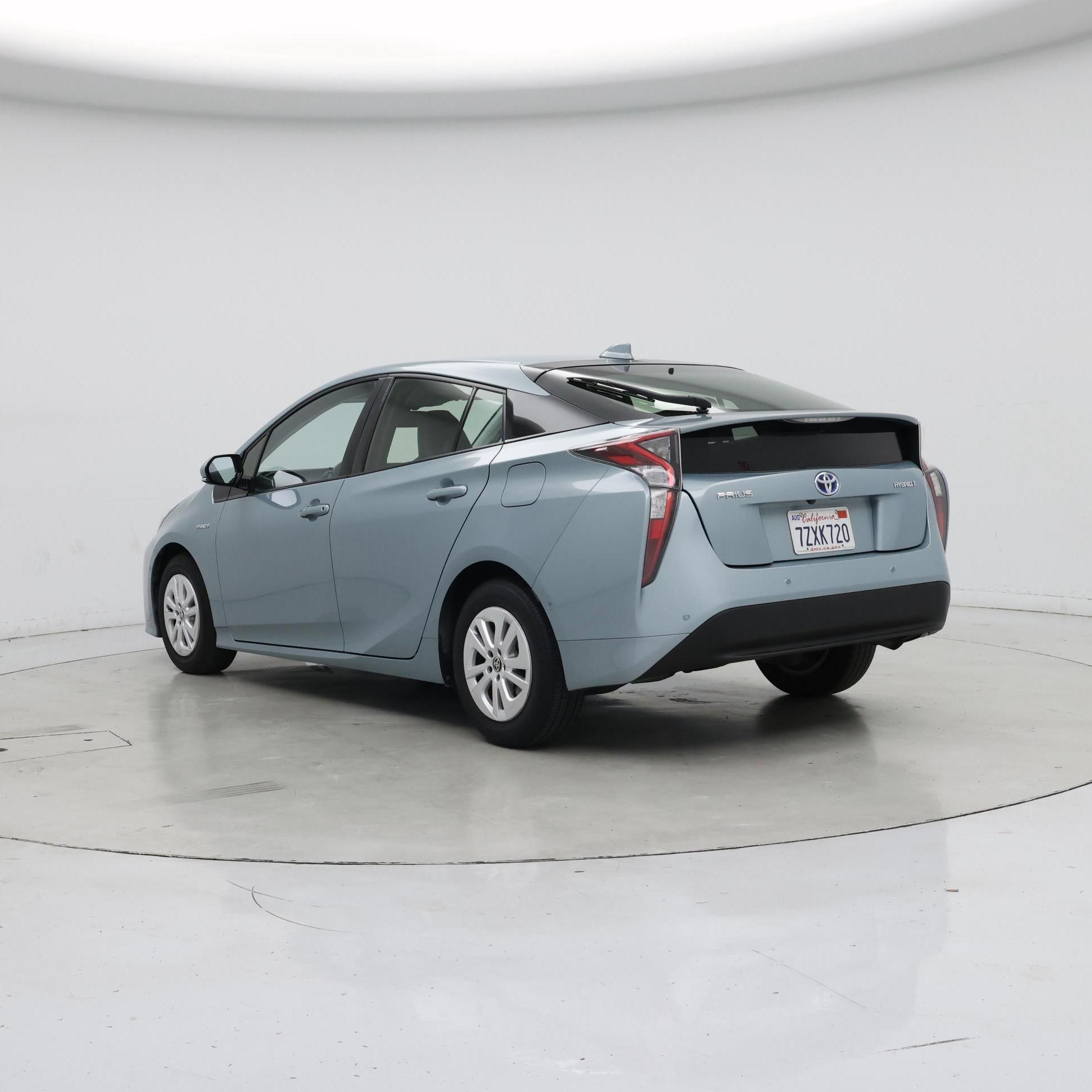 Thumbnail: 2017 Toyota Prius - 2