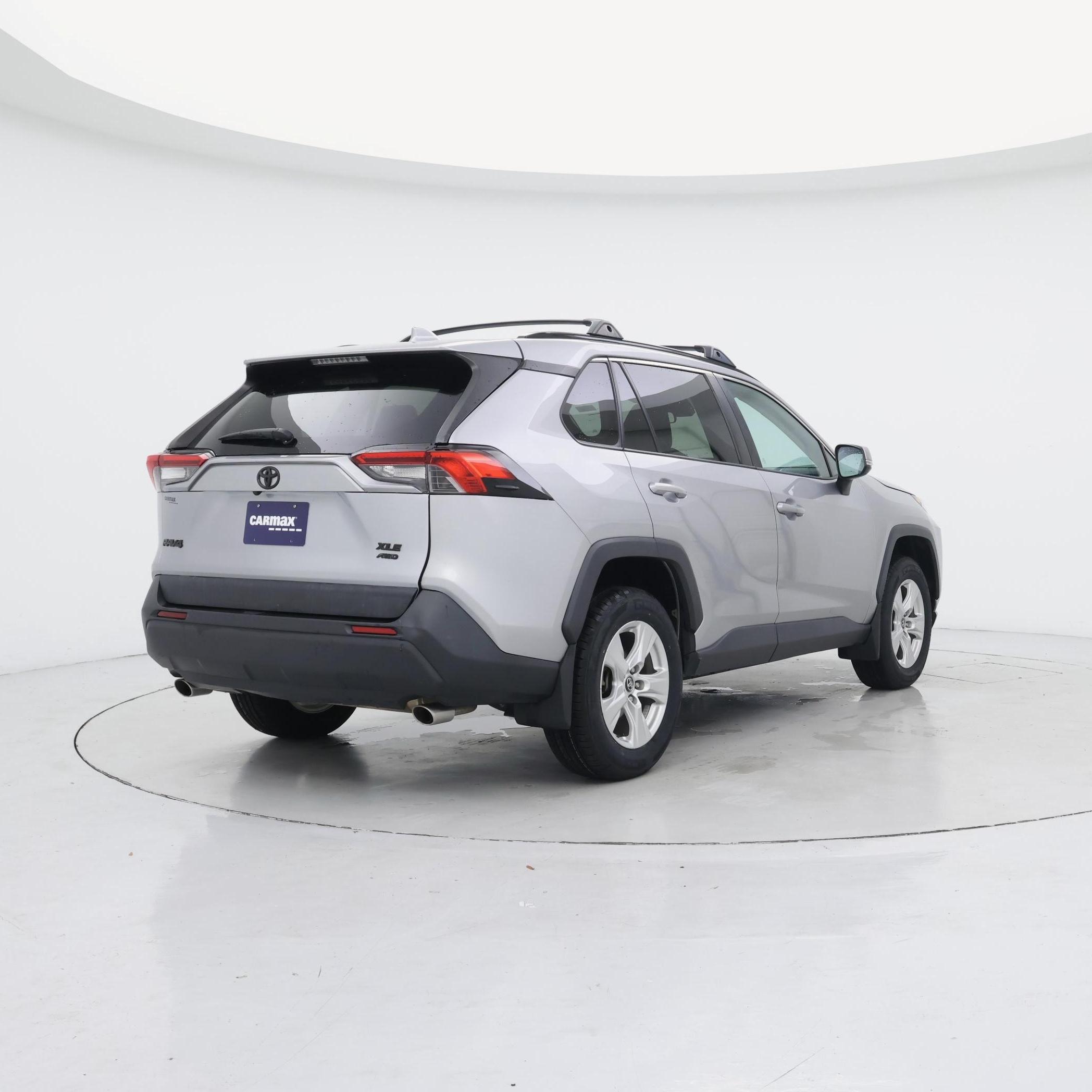 Thumbnail: 2020 Toyota RAV4 - 8