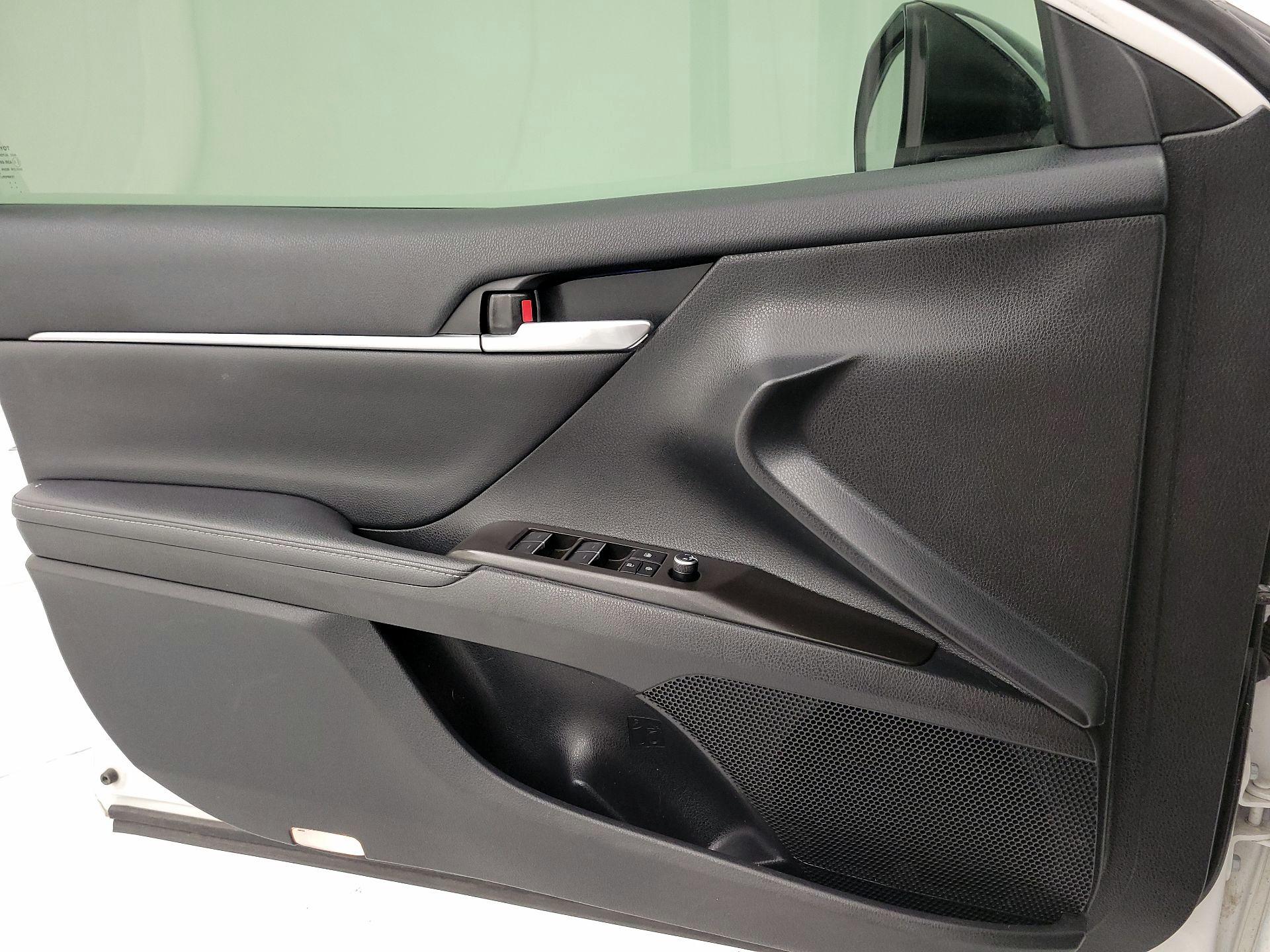 Thumbnail: 2023 Toyota Camry - 12