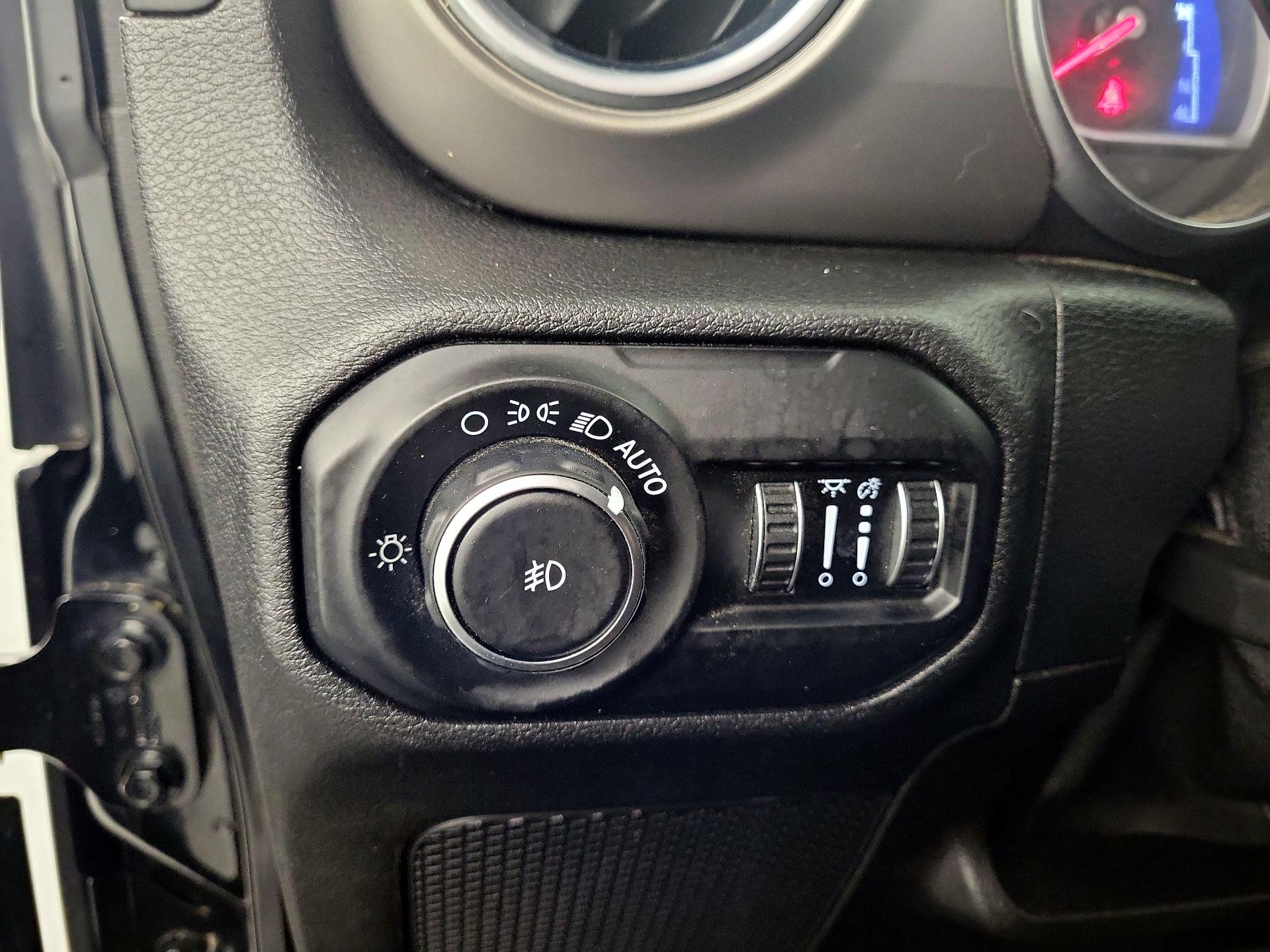 Thumbnail: 2021 Jeep Wrangler - 13