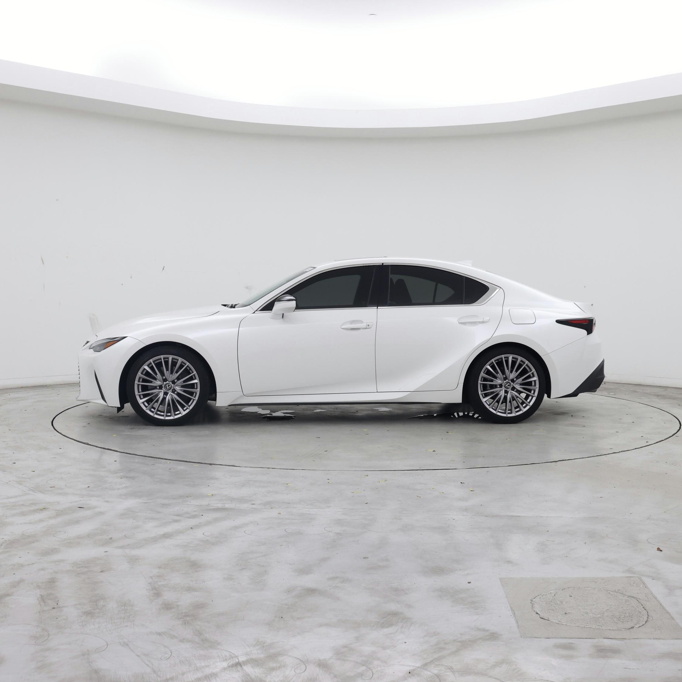 Thumbnail: 2024 Lexus IS - 3