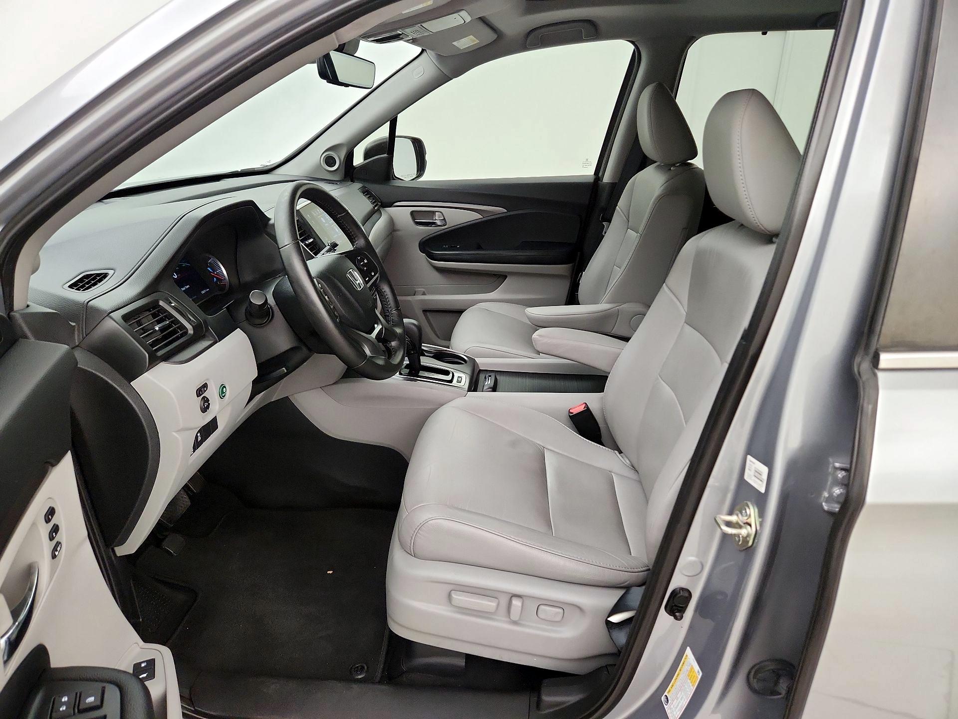 Thumbnail: 2020 Honda Pilot - 11