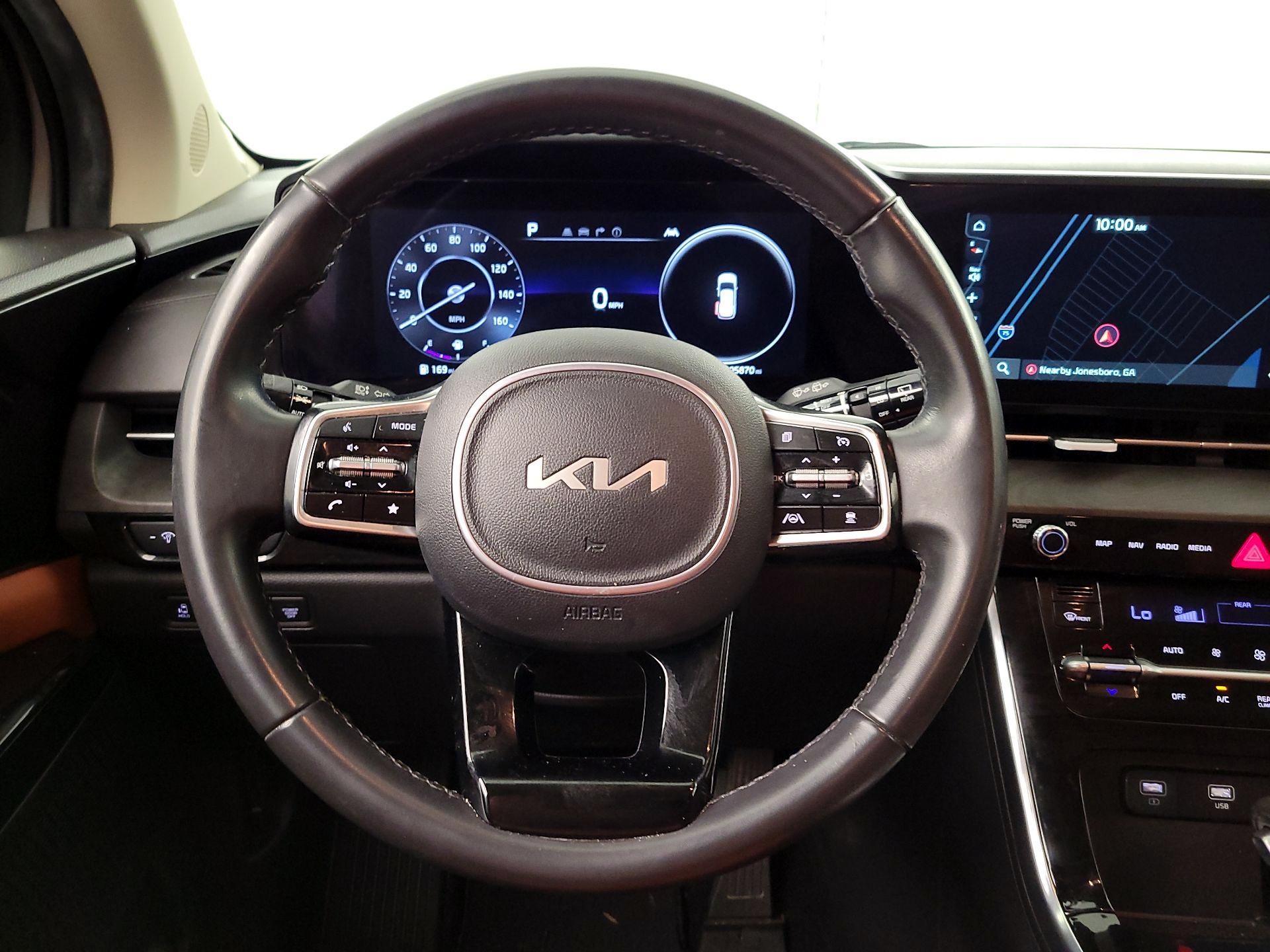 Thumbnail: 2023 Kia Carnival - 10