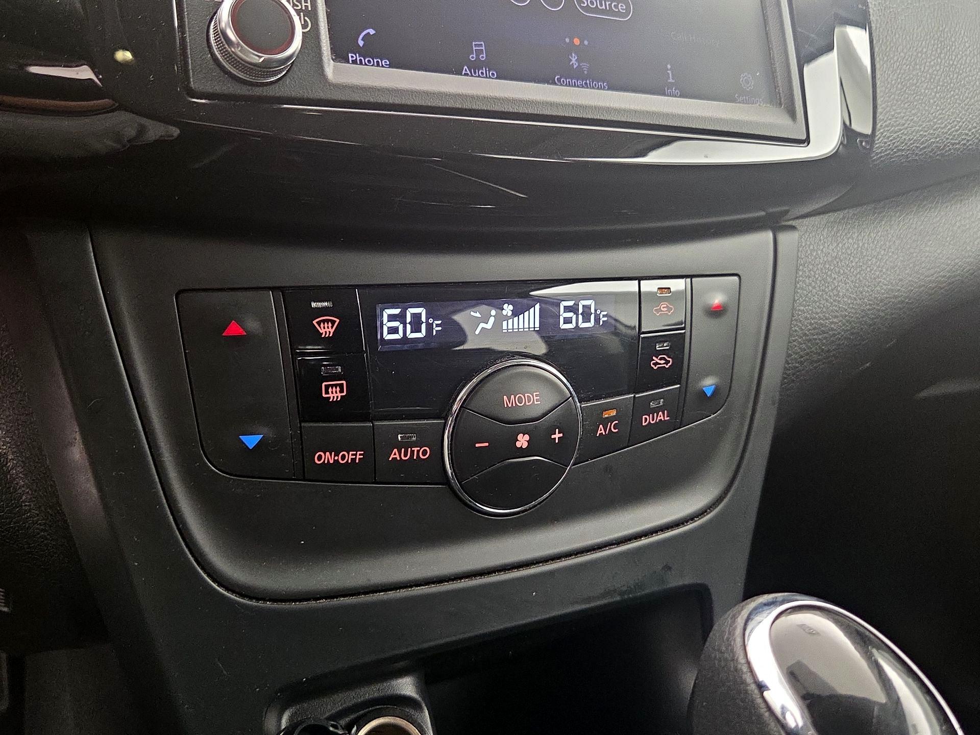Thumbnail: 2019 Nissan Sentra - 16