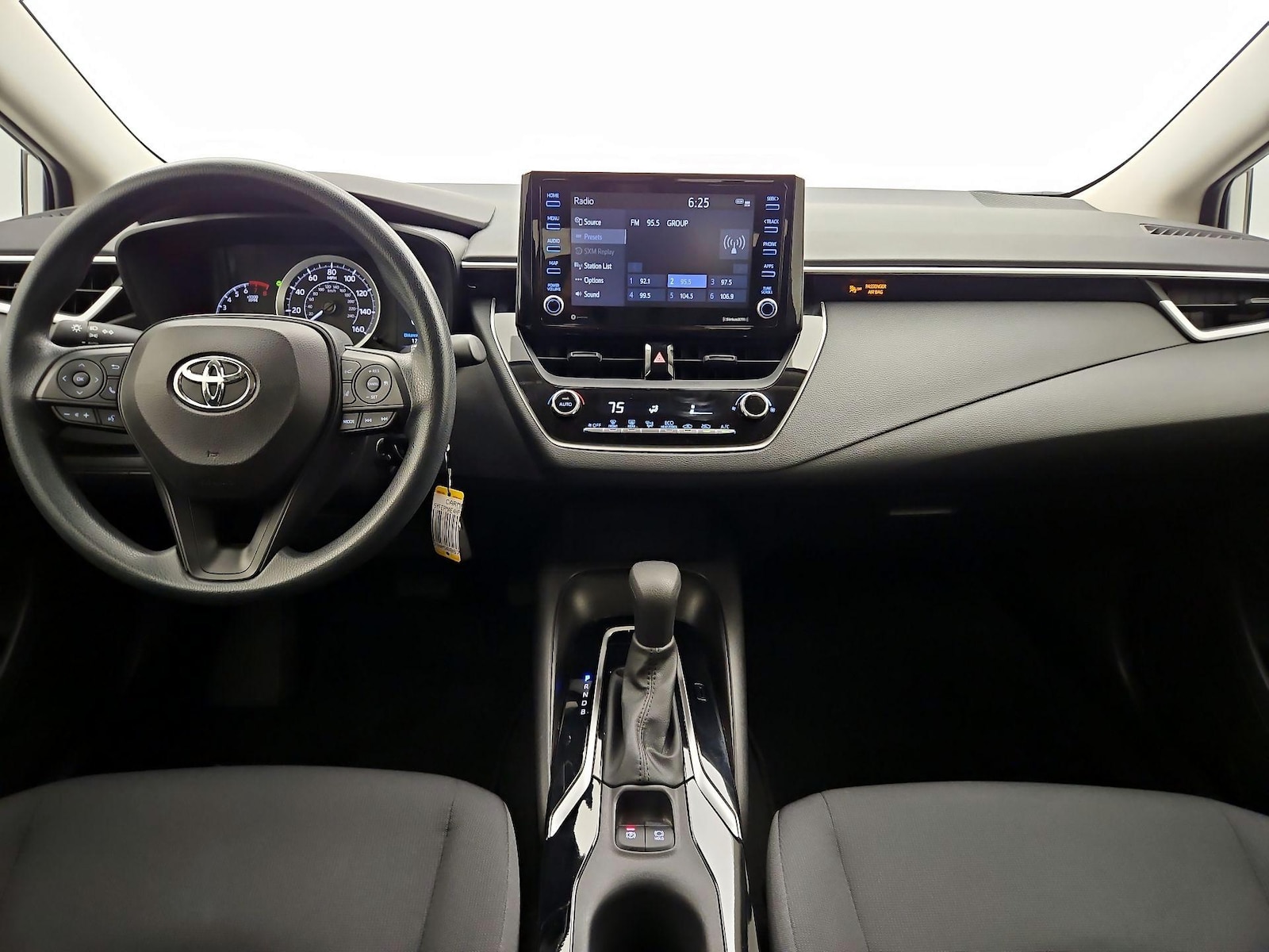 2022 Toyota Corolla LE - Photo 10