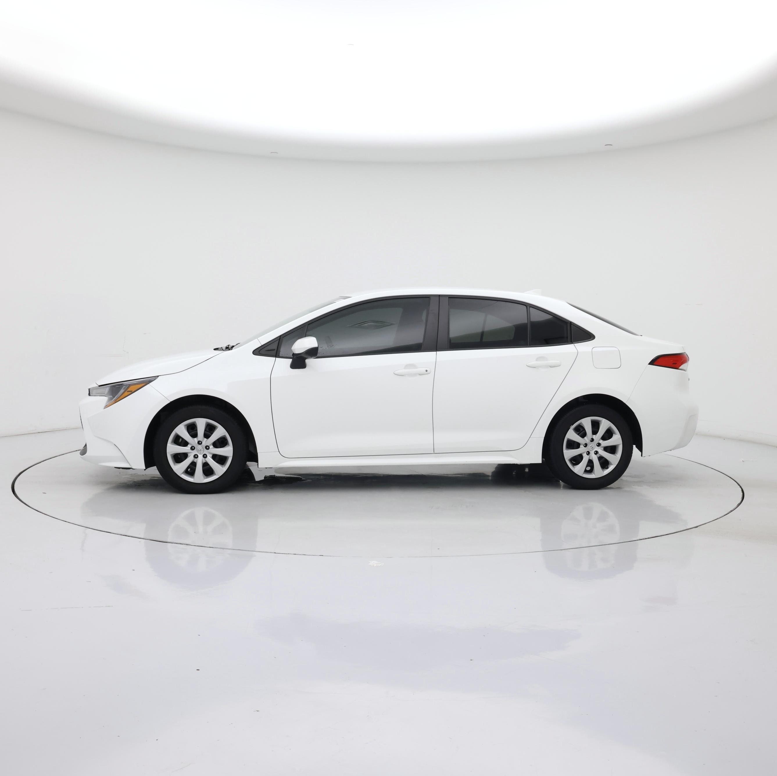 Thumbnail: 2022 Toyota Corolla - 3