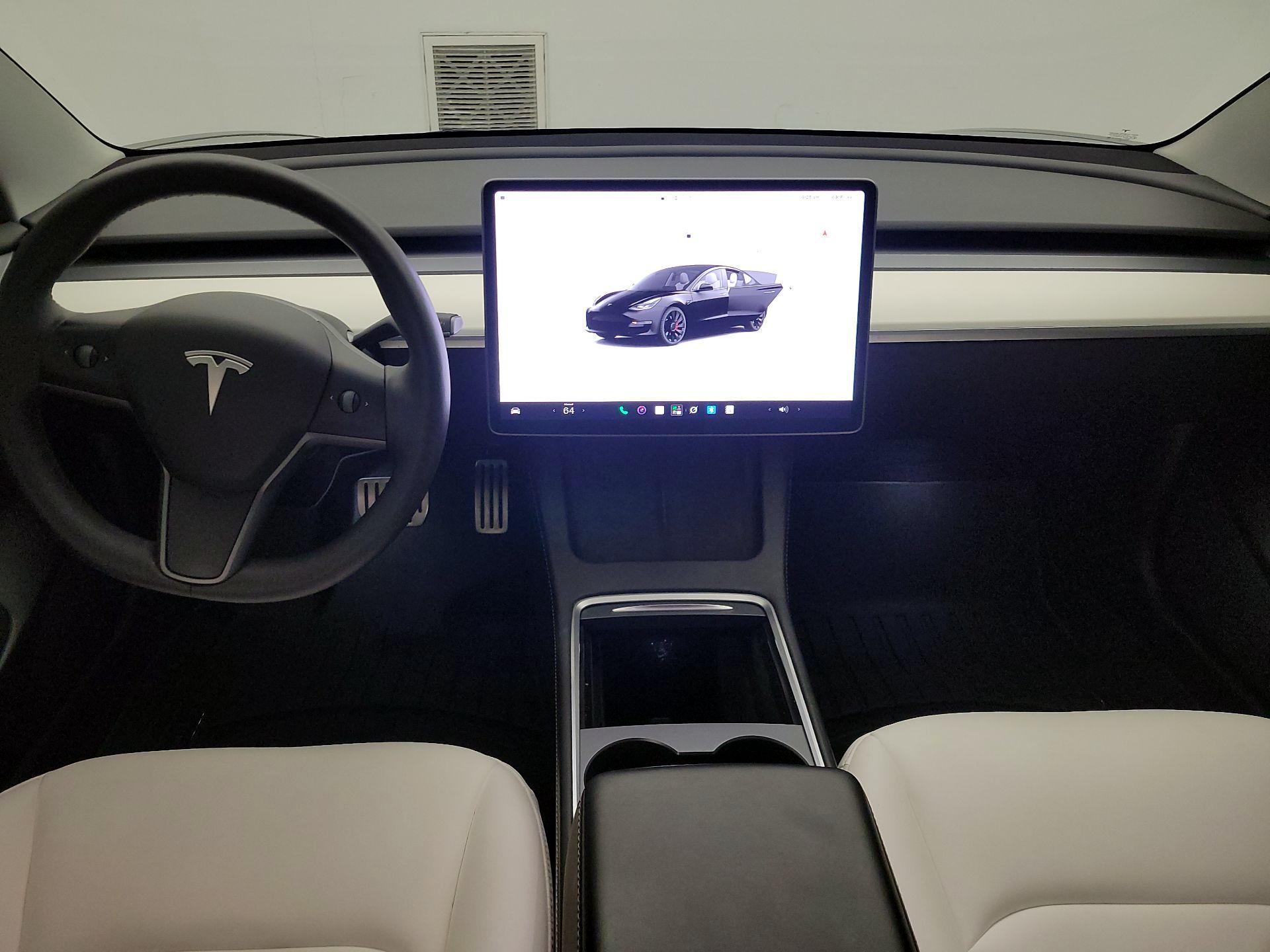 Thumbnail: 2022 Tesla Model 3 - 9