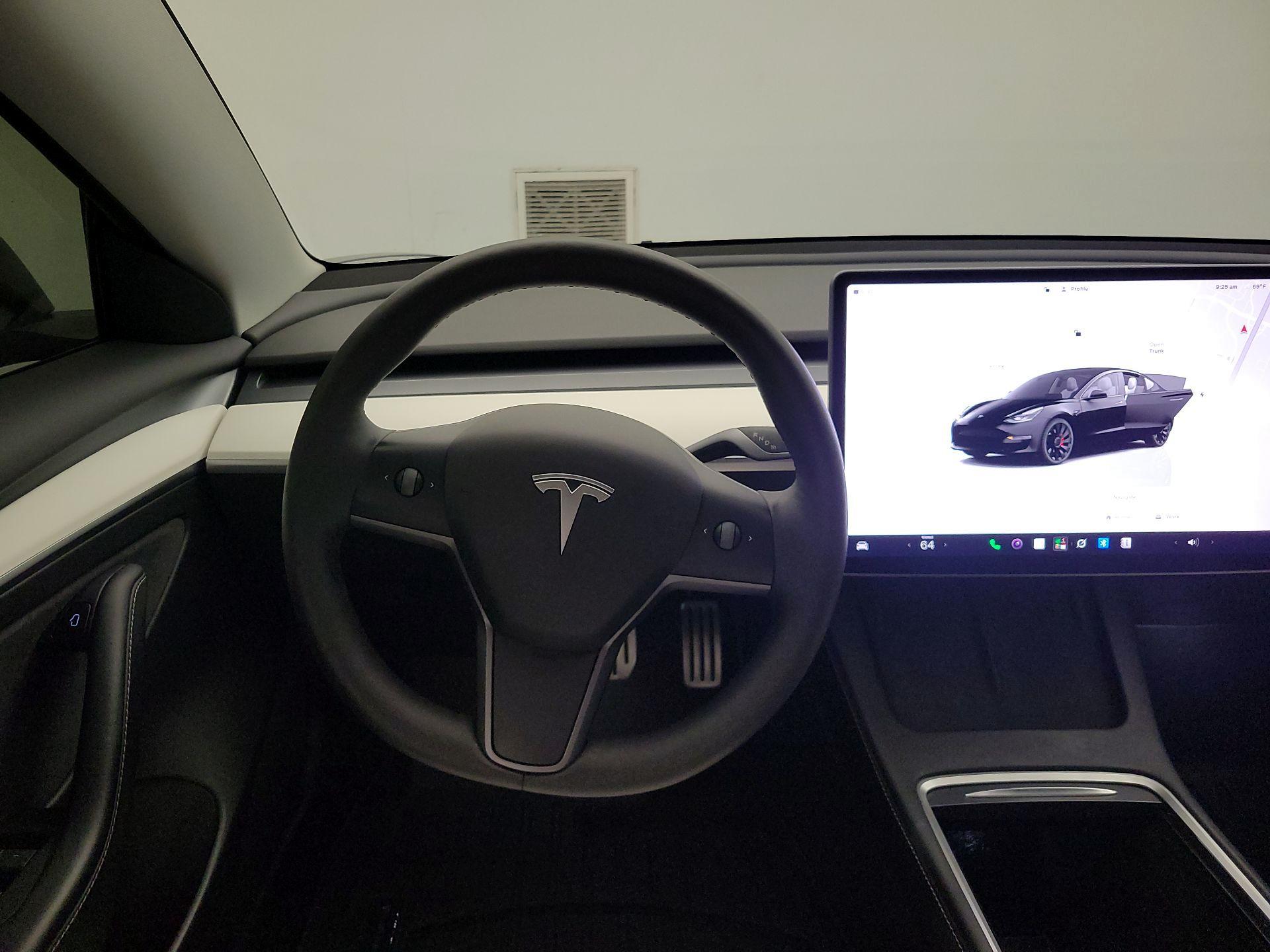 Thumbnail: 2022 Tesla Model 3 - 10