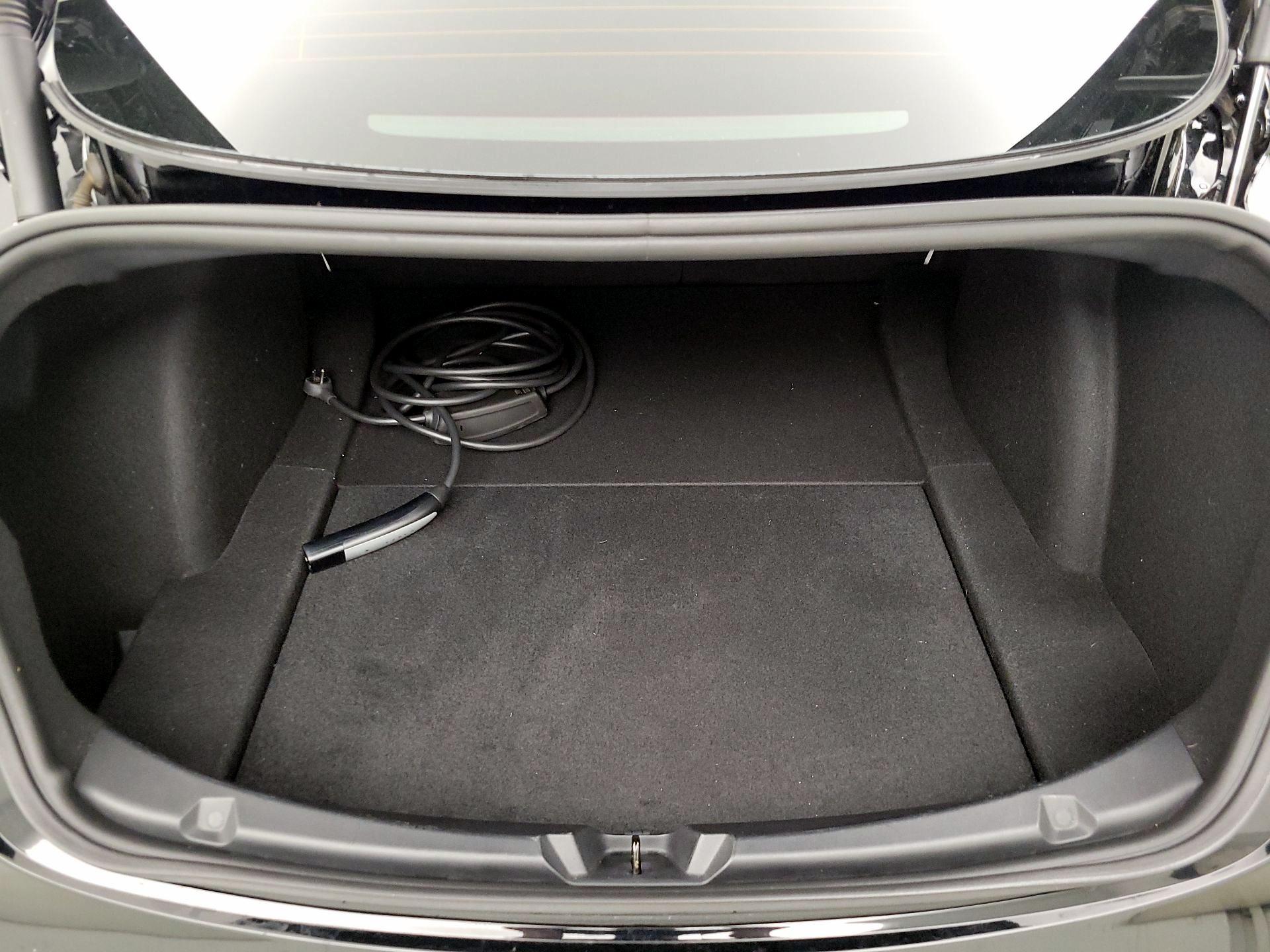 Thumbnail: 2022 Tesla Model 3 - 17