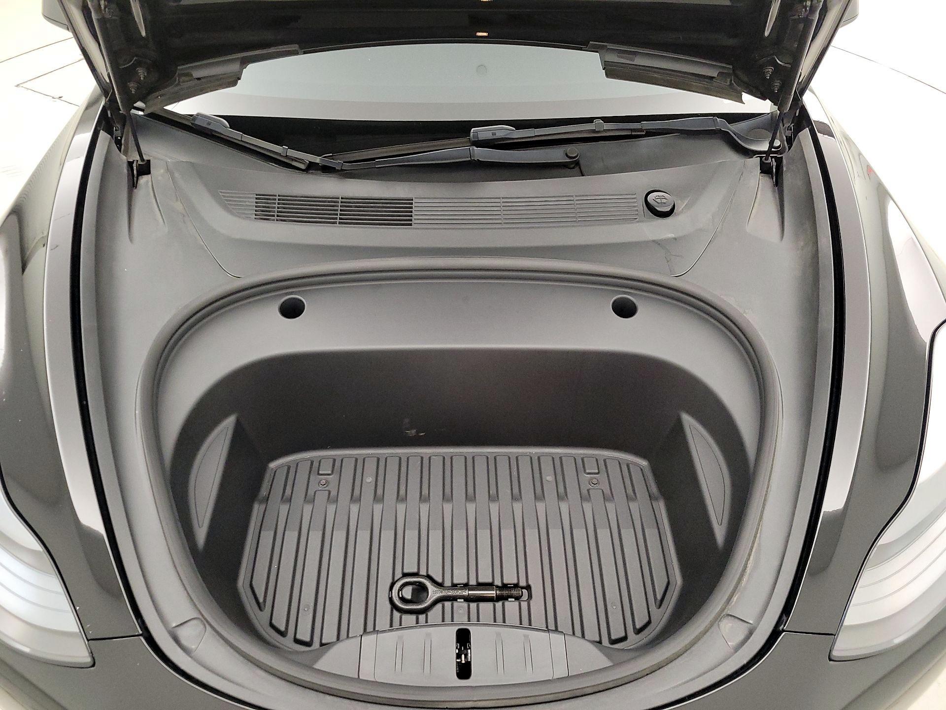 Thumbnail: 2022 Tesla Model 3 - 18