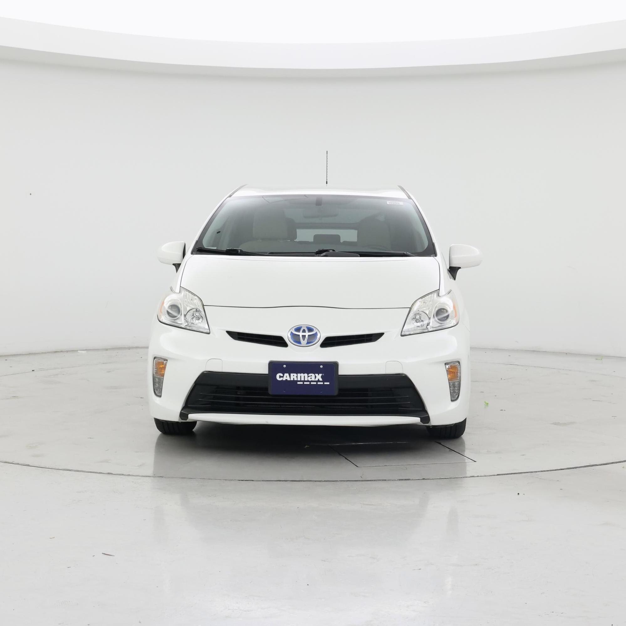 Thumbnail: 2015 Toyota Prius - 5