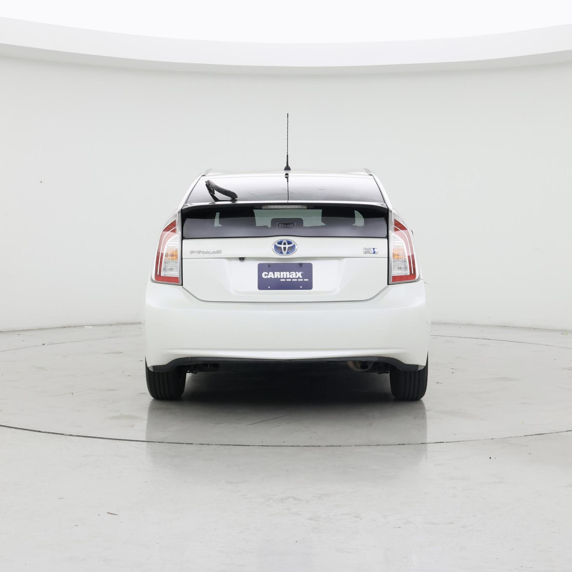 Thumbnail: 2015 Toyota Prius - 6