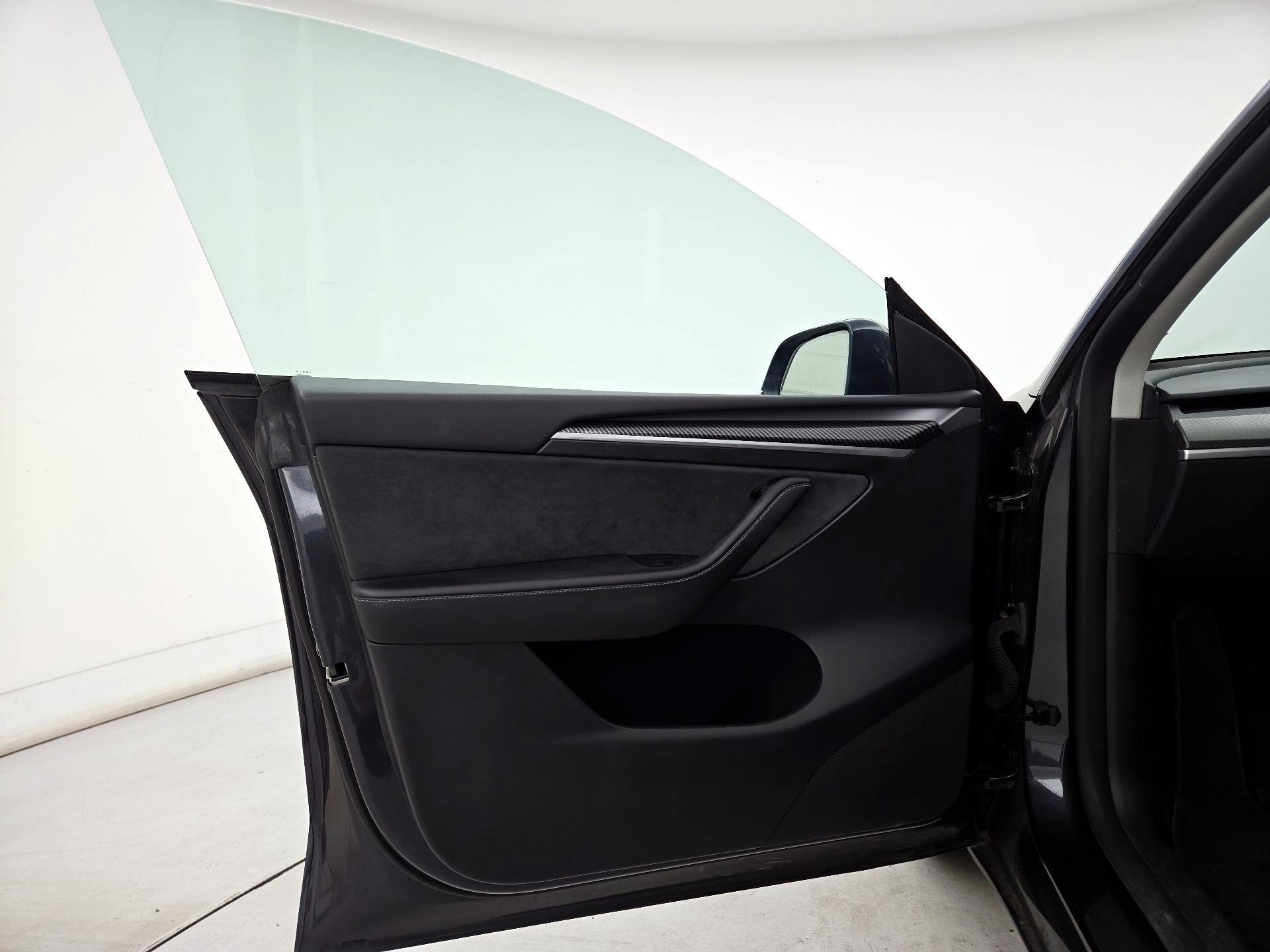 Thumbnail: 2024 Tesla Model Y - 12