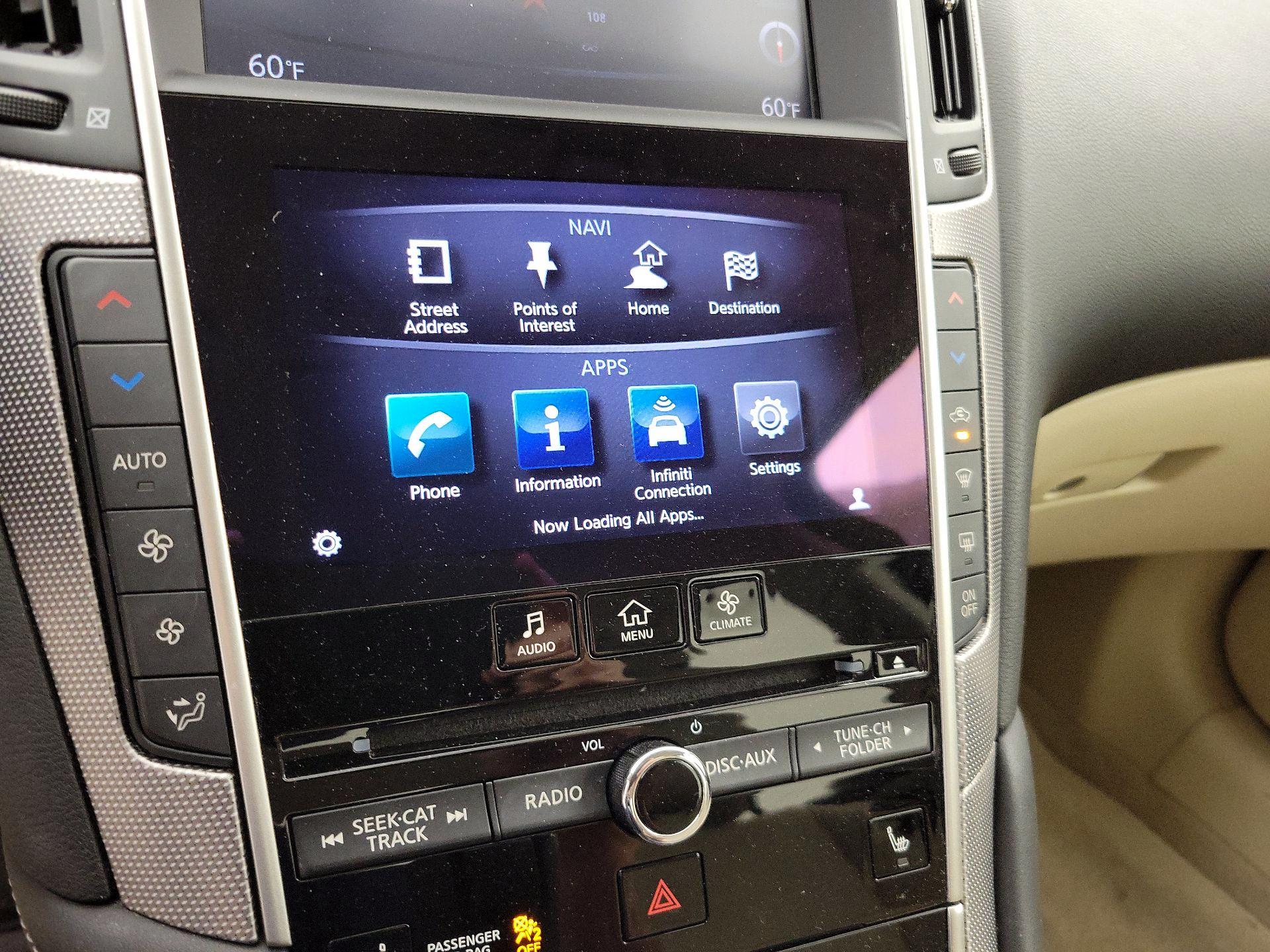 Thumbnail: 2015 INFINITI Q50 - 17