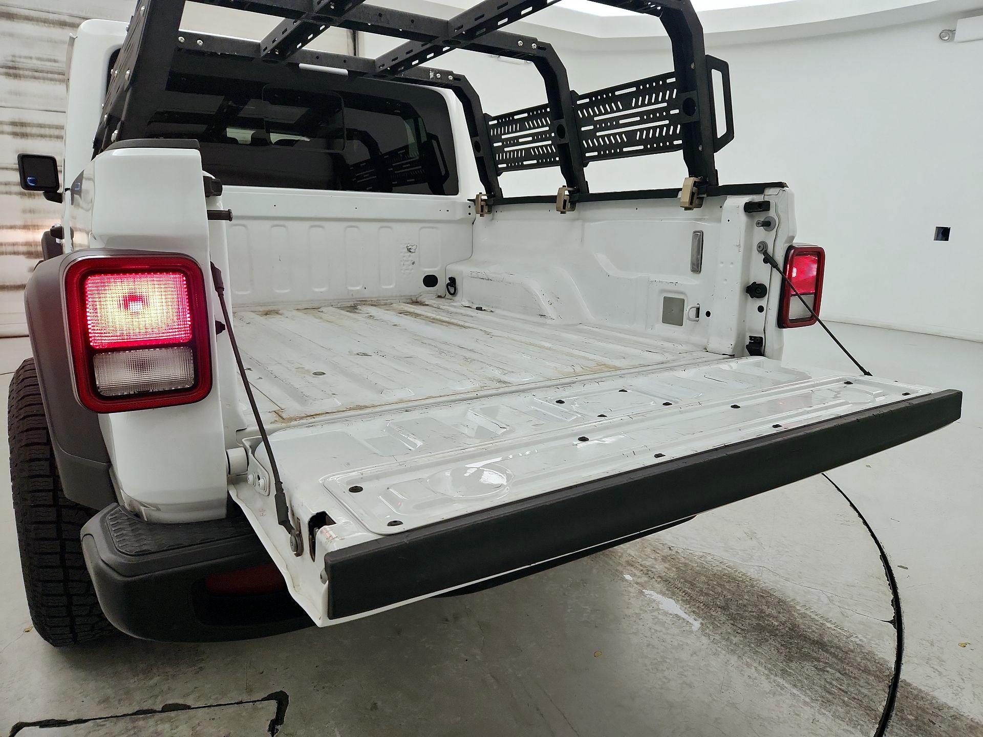 Thumbnail: 2023 Jeep Gladiator - 20