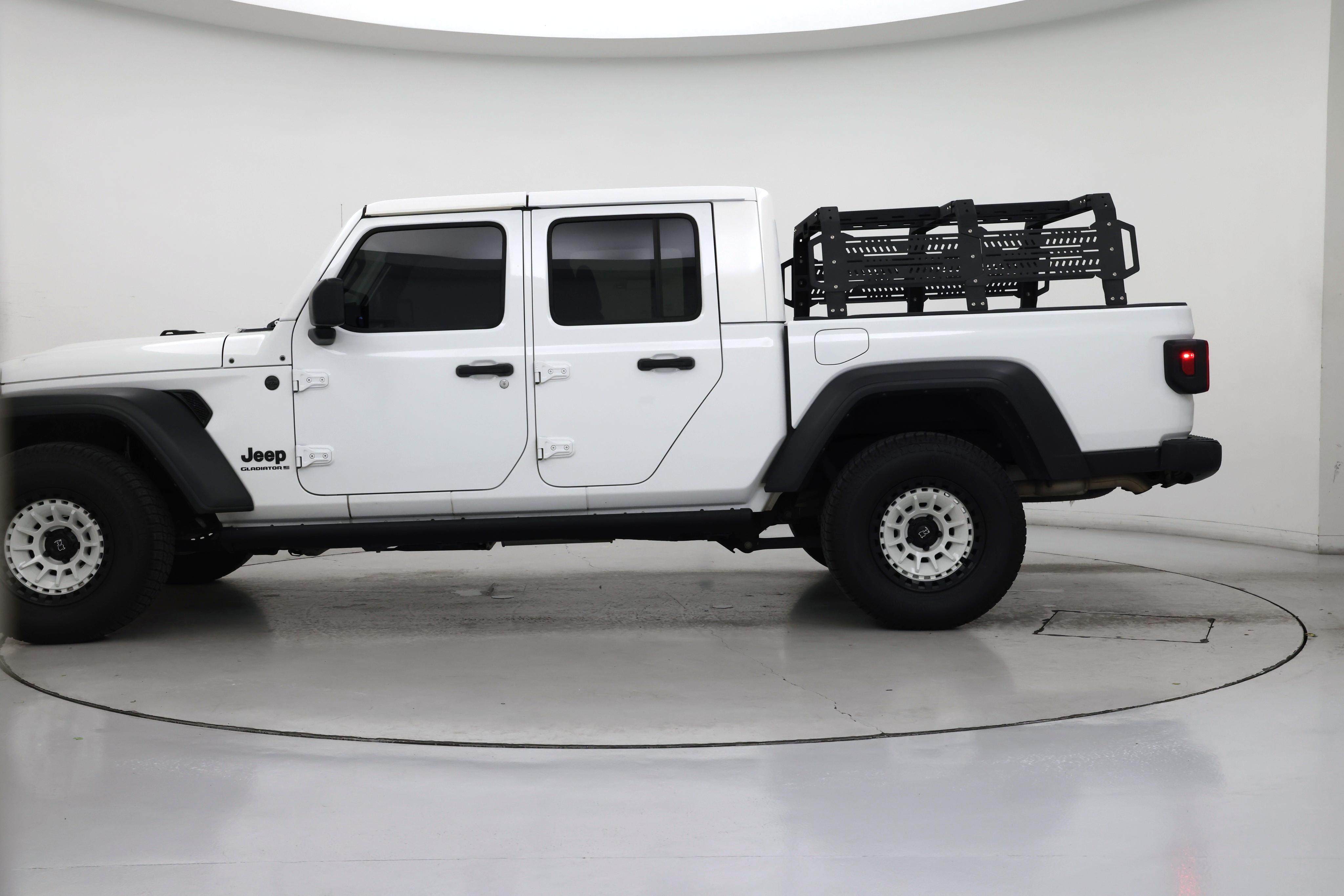 Thumbnail: 2023 Jeep Gladiator - 3