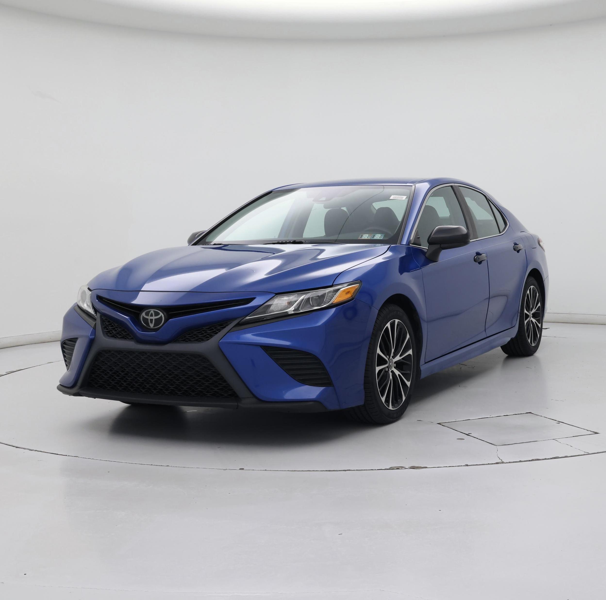 Thumbnail: 2020 Toyota Camry - 4