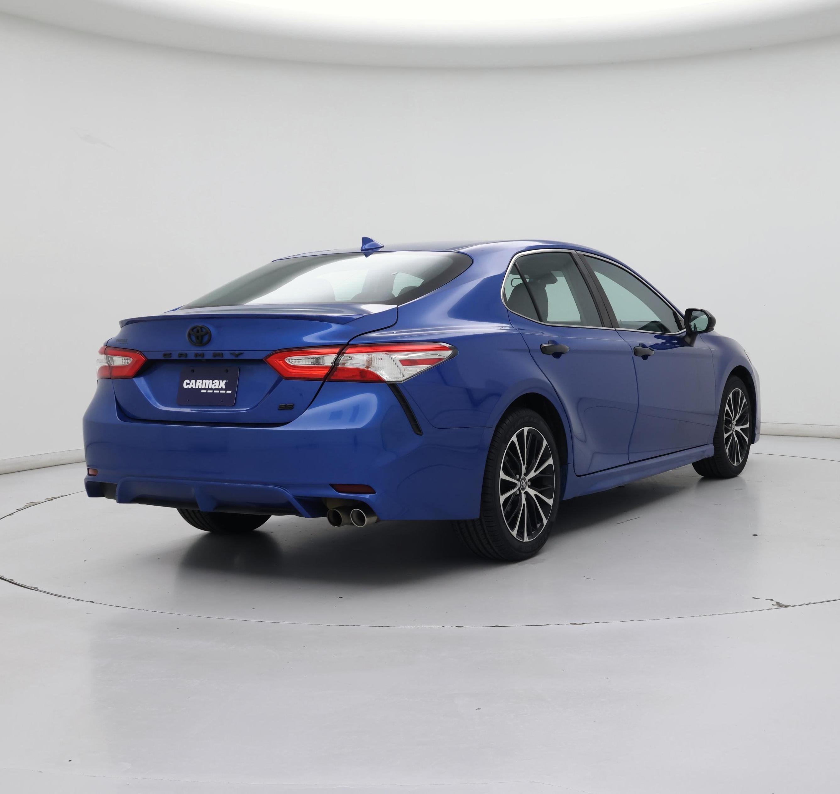 Thumbnail: 2020 Toyota Camry - 8