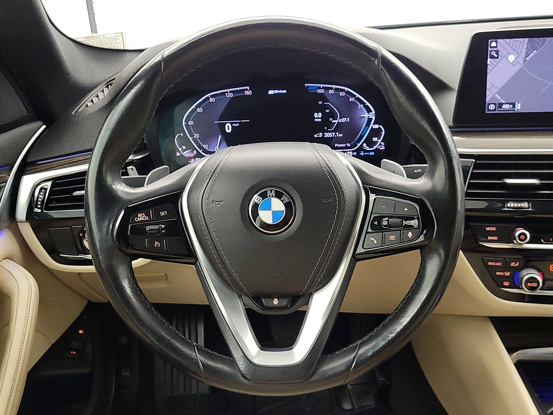 Thumbnail: 2020 BMW 5 Series - 10