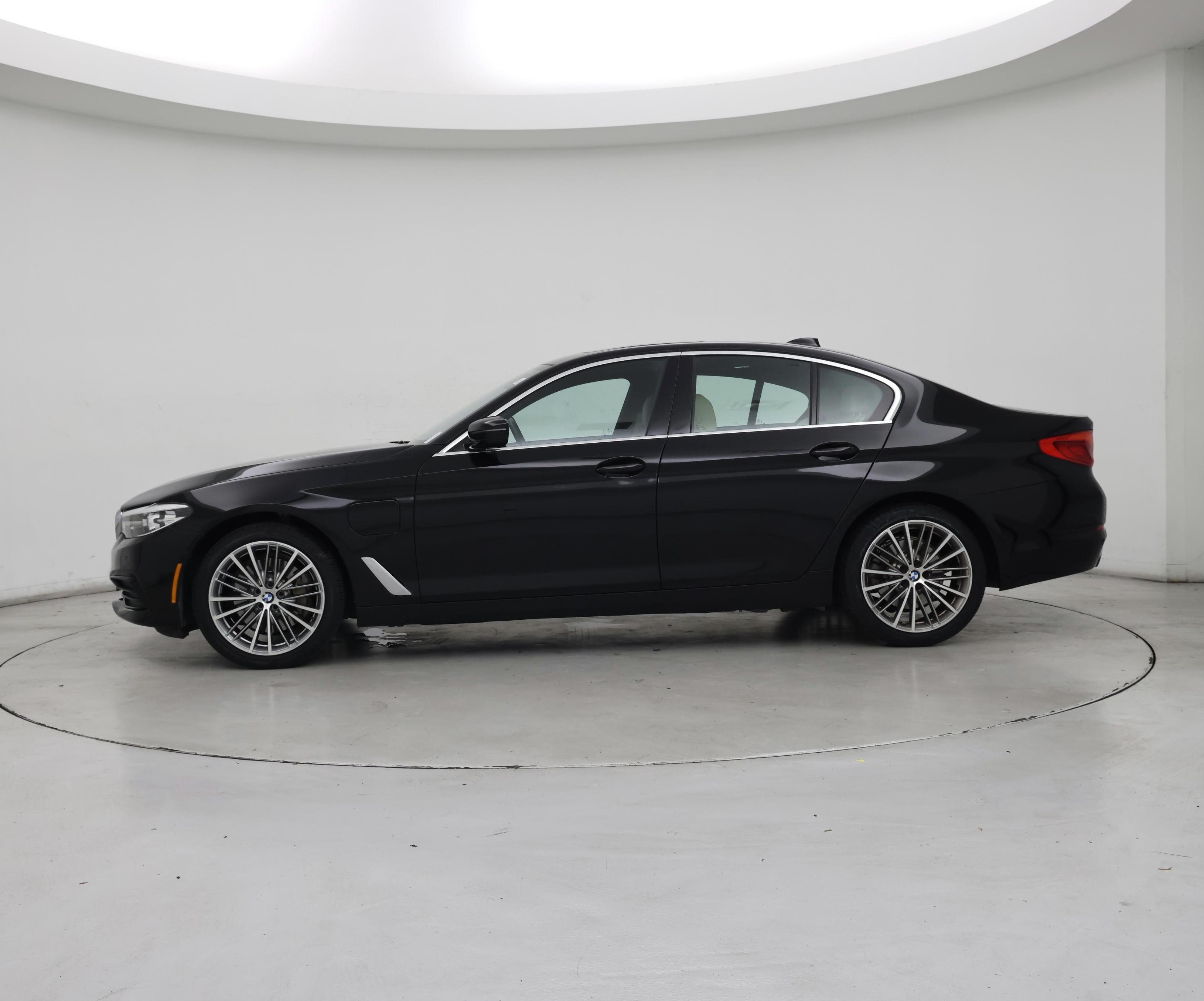 Thumbnail: 2020 BMW 5 Series - 3