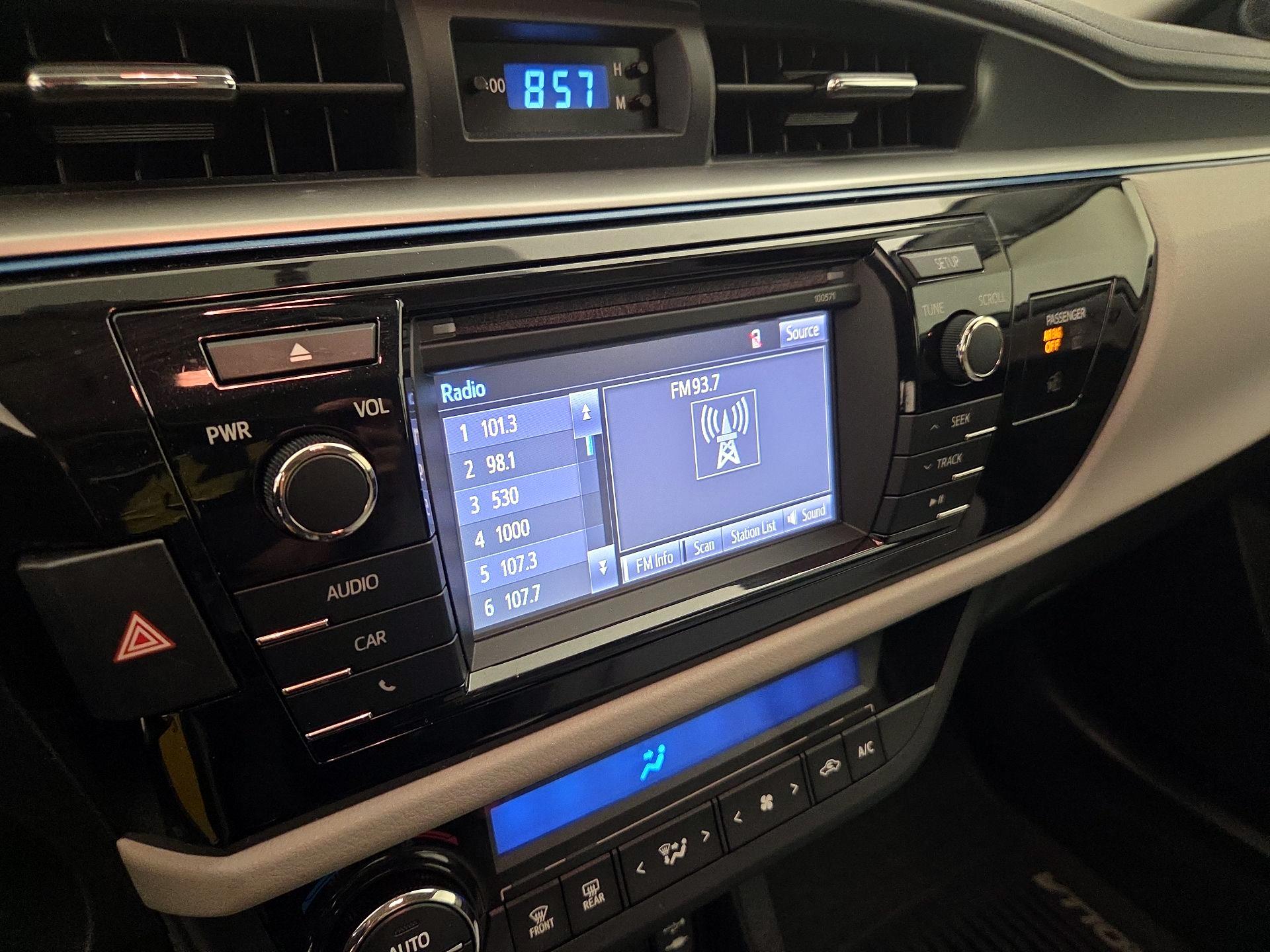 Thumbnail: 2016 Toyota Corolla - 15