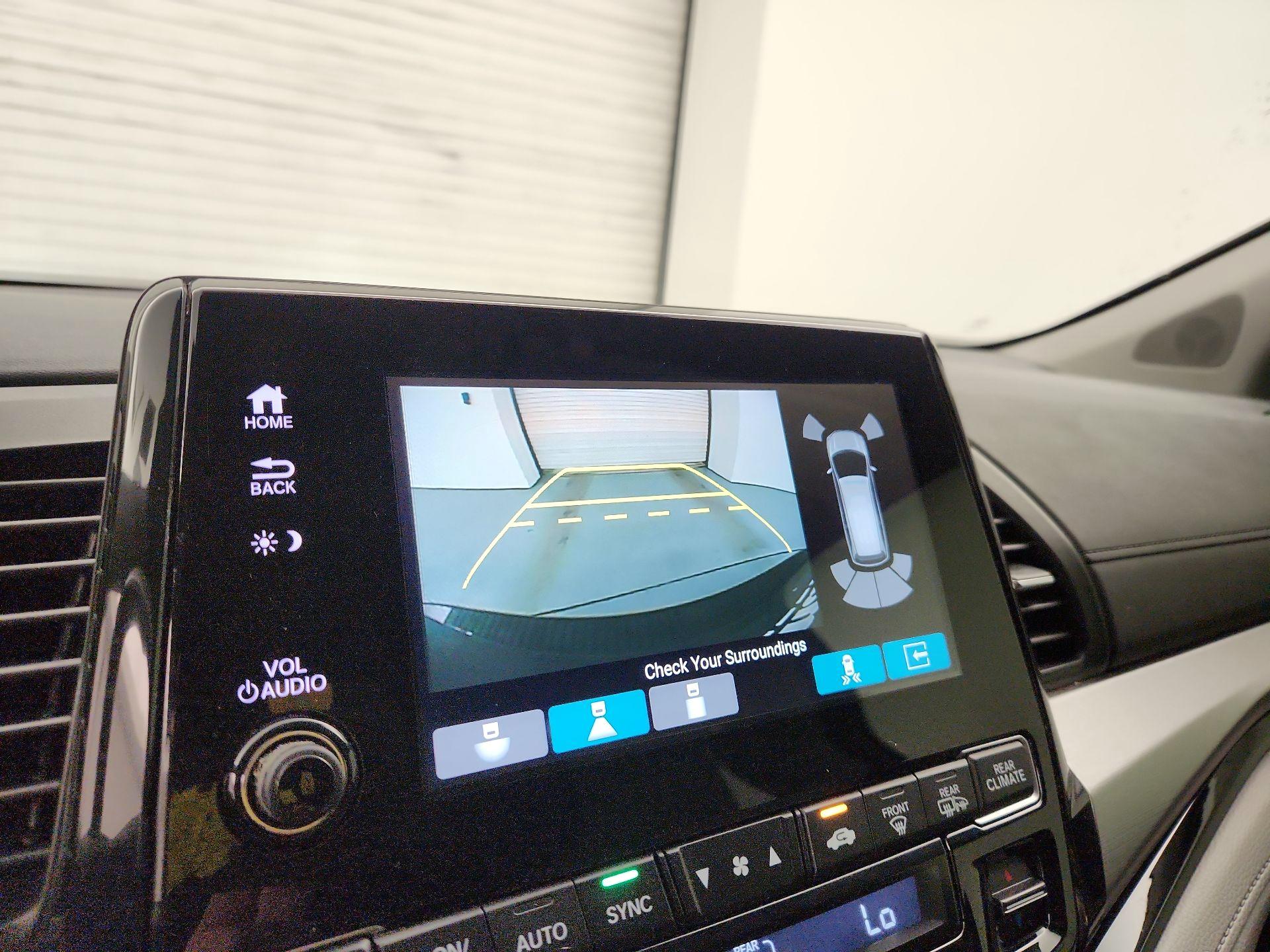 Thumbnail: 2019 Honda Odyssey - 15