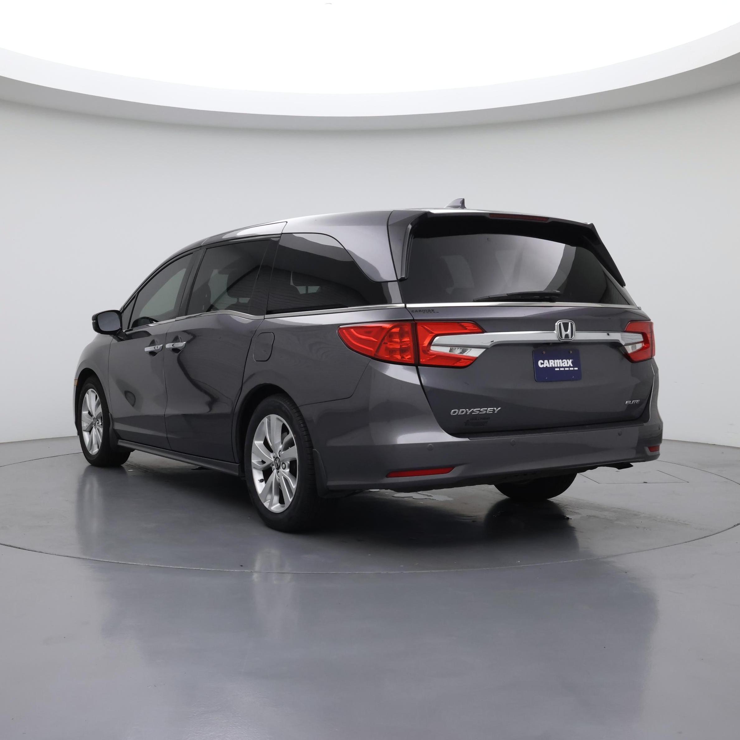 Thumbnail: 2019 Honda Odyssey - 2