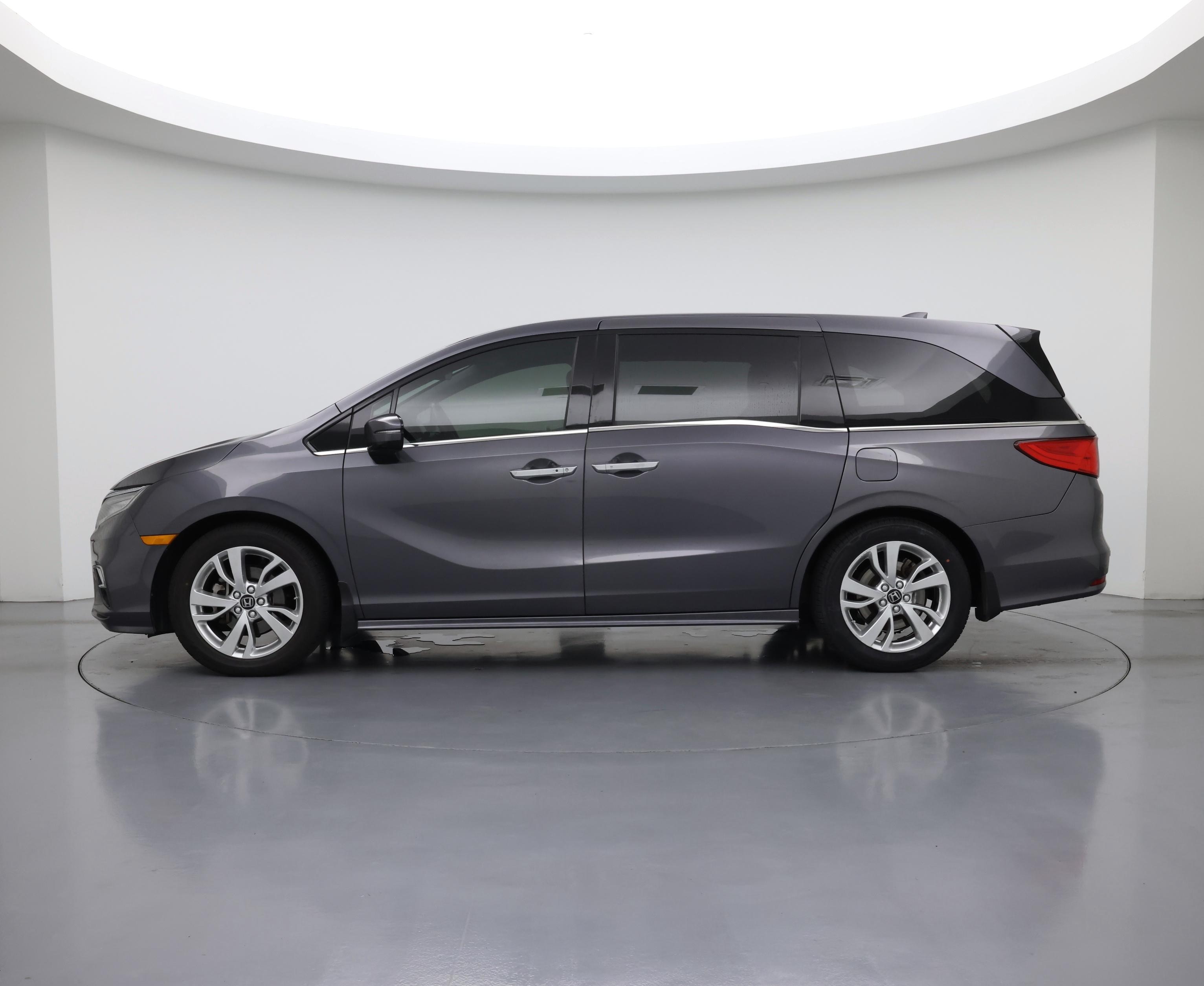 Thumbnail: 2019 Honda Odyssey - 3