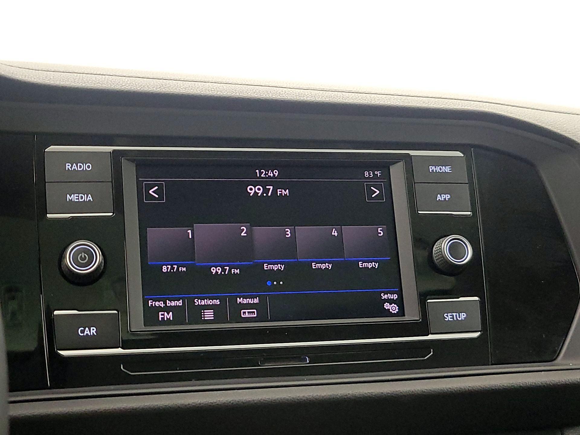 Thumbnail: 2019 Volkswagen Jetta - 15