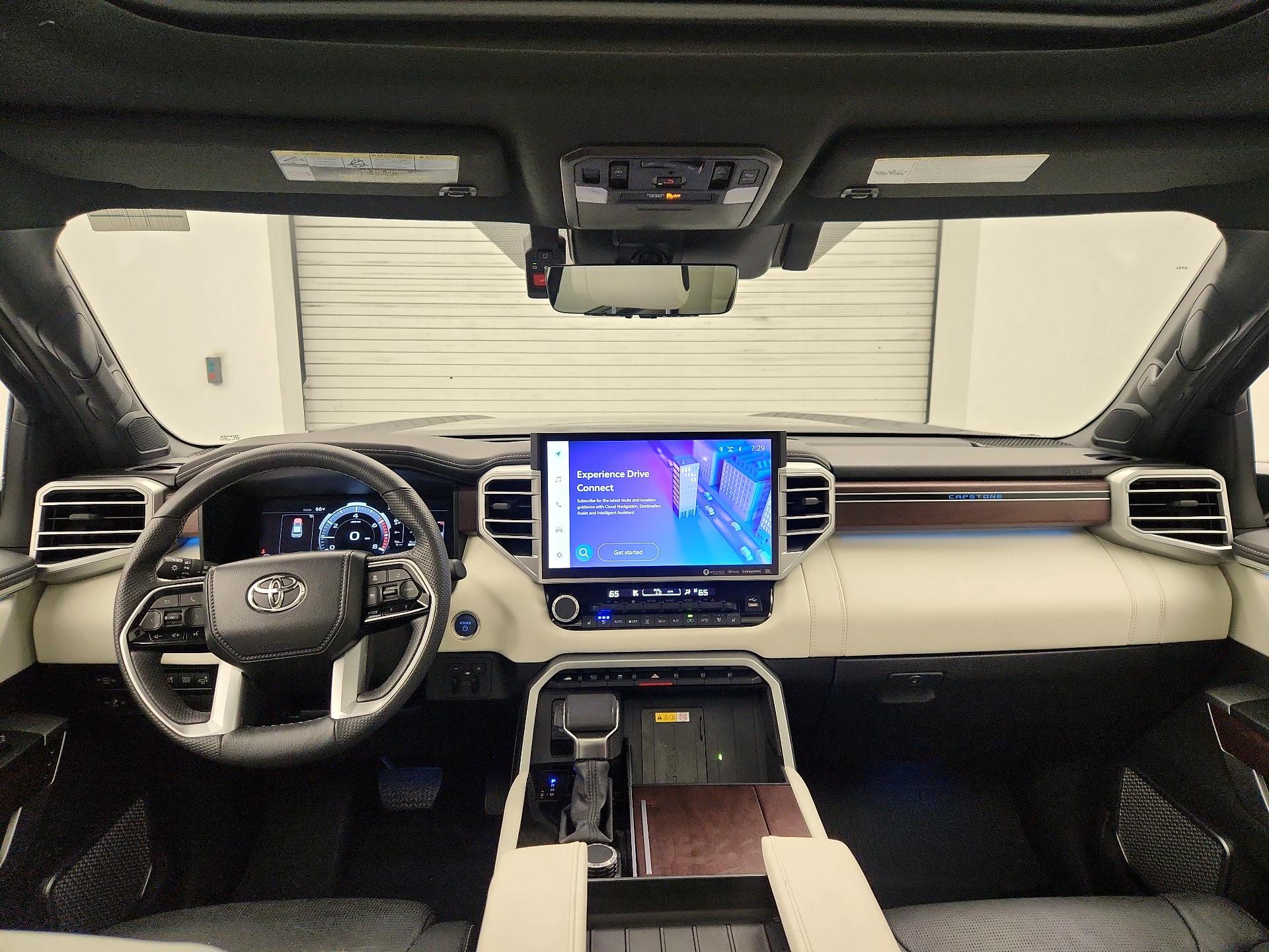 Thumbnail: 2024 Toyota Sequoia - 9