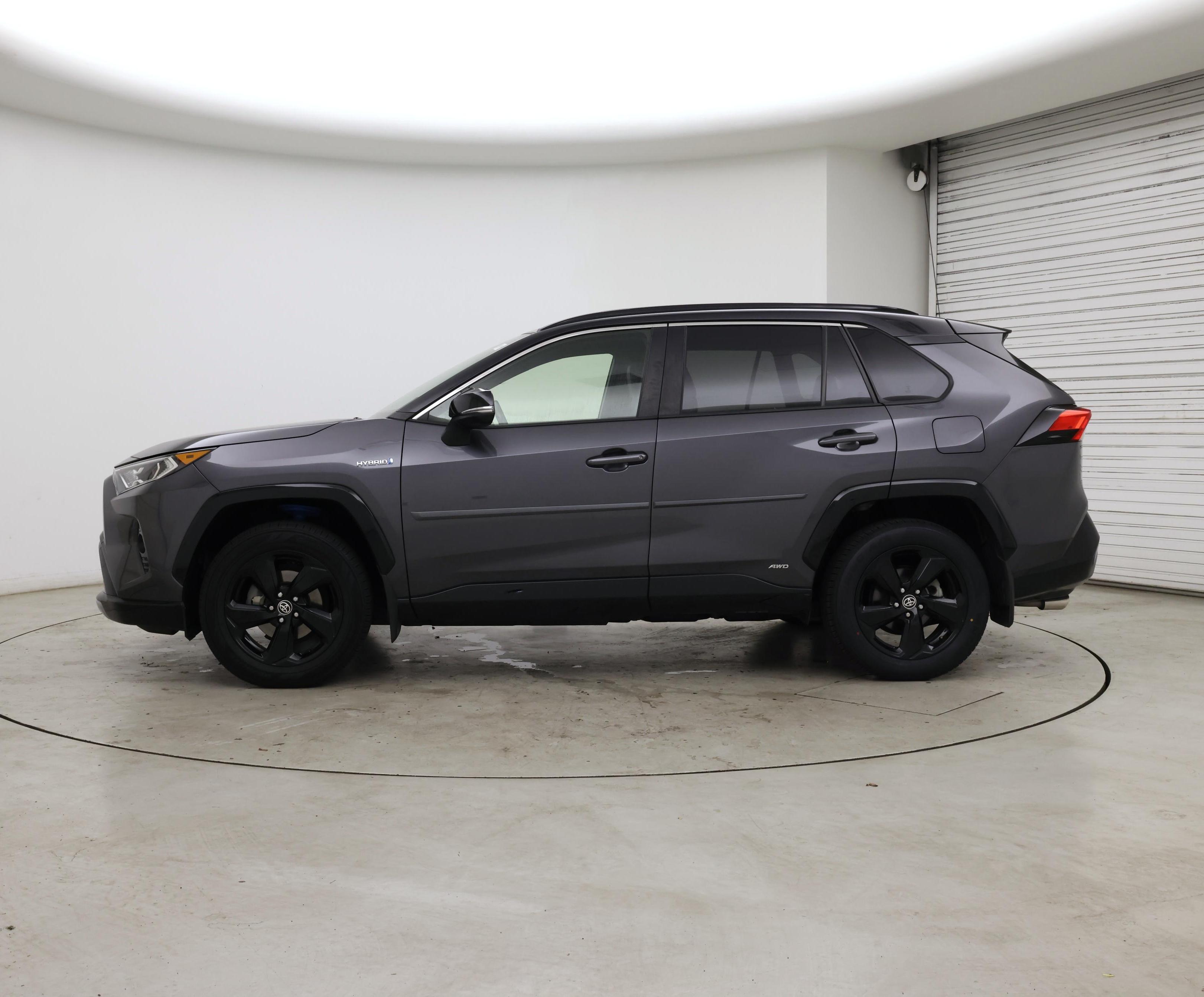Thumbnail: 2020 Toyota RAV4 - 3