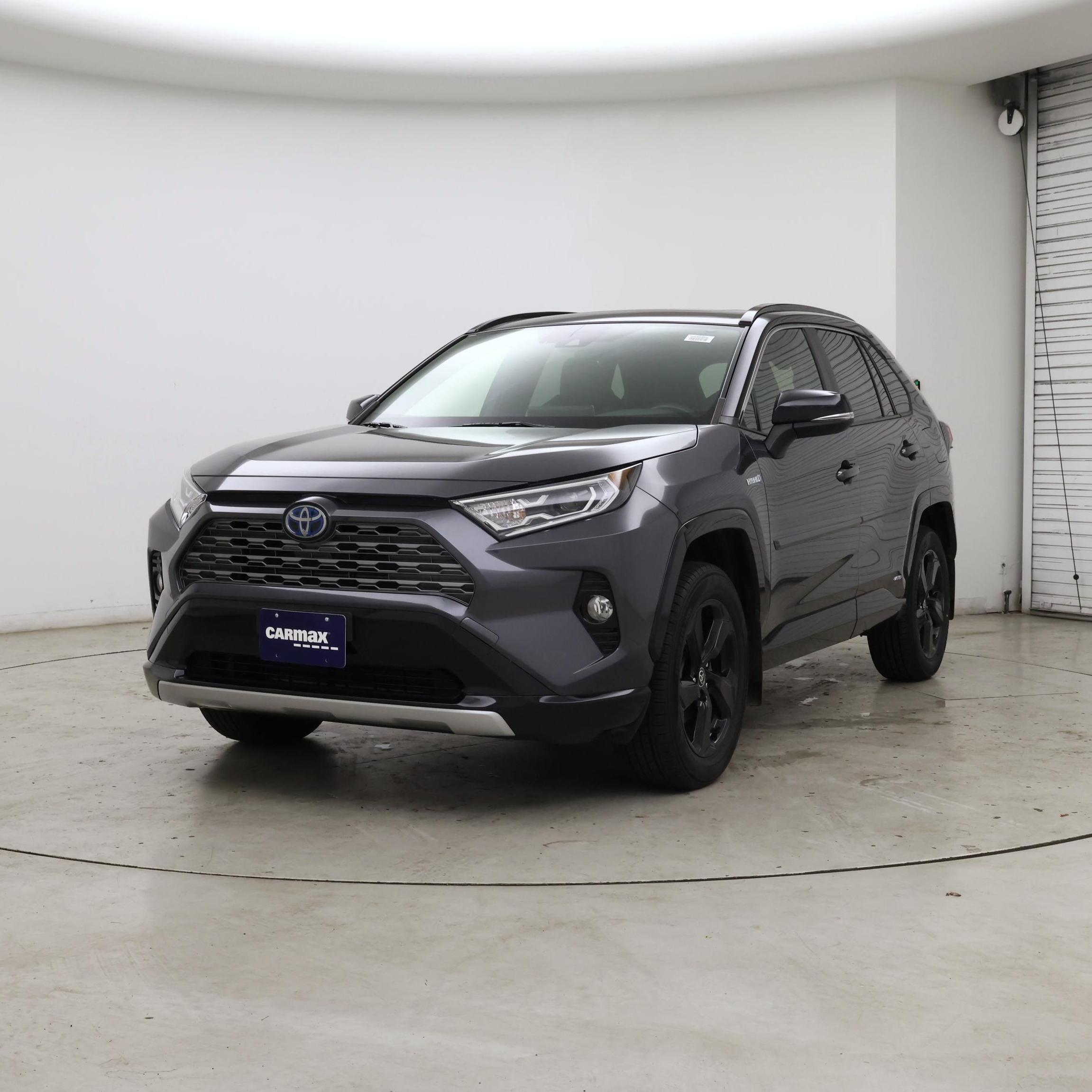 Thumbnail: 2020 Toyota RAV4 - 4