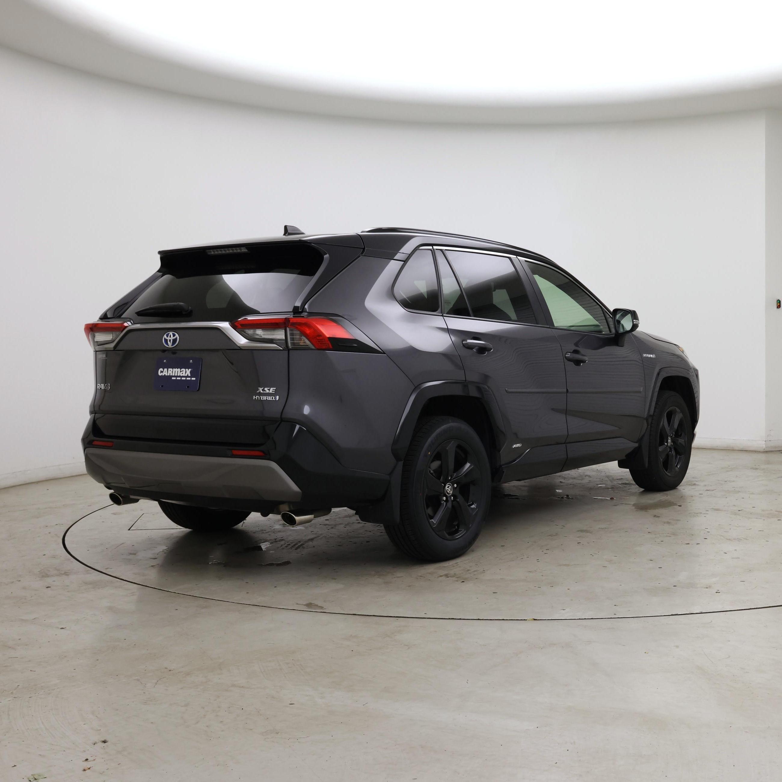 Thumbnail: 2020 Toyota RAV4 - 8