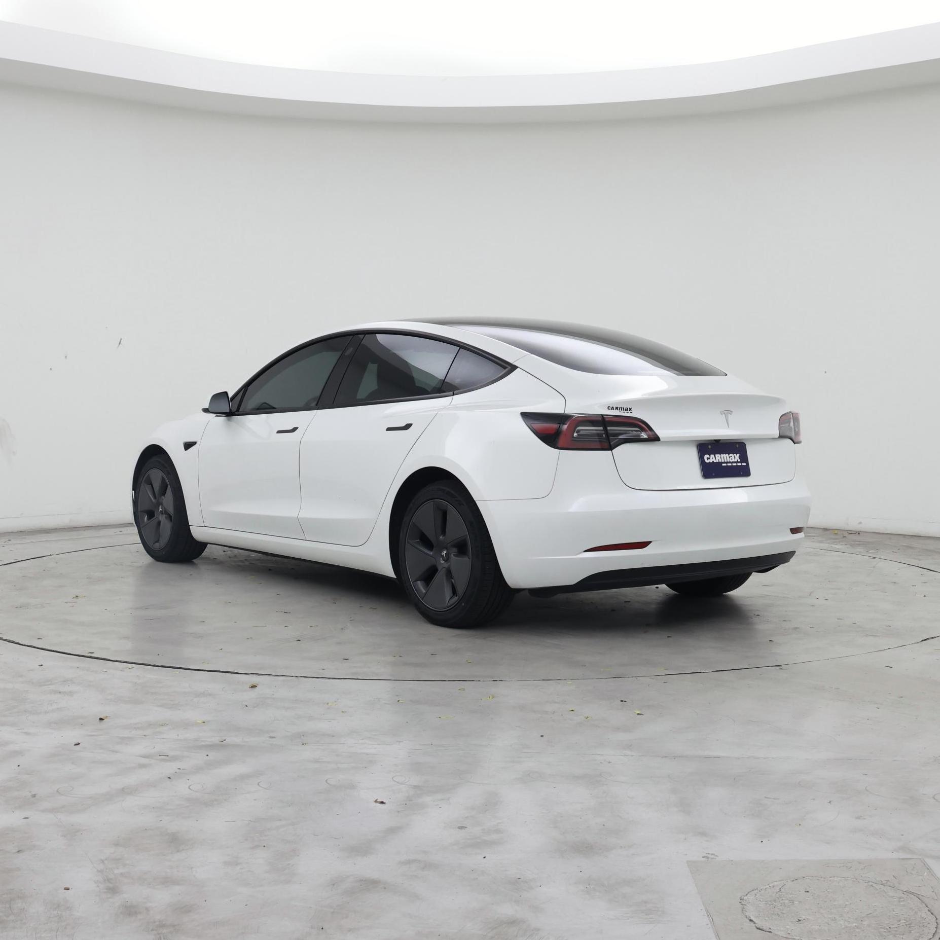 Thumbnail: 2023 Tesla Model 3 - 2