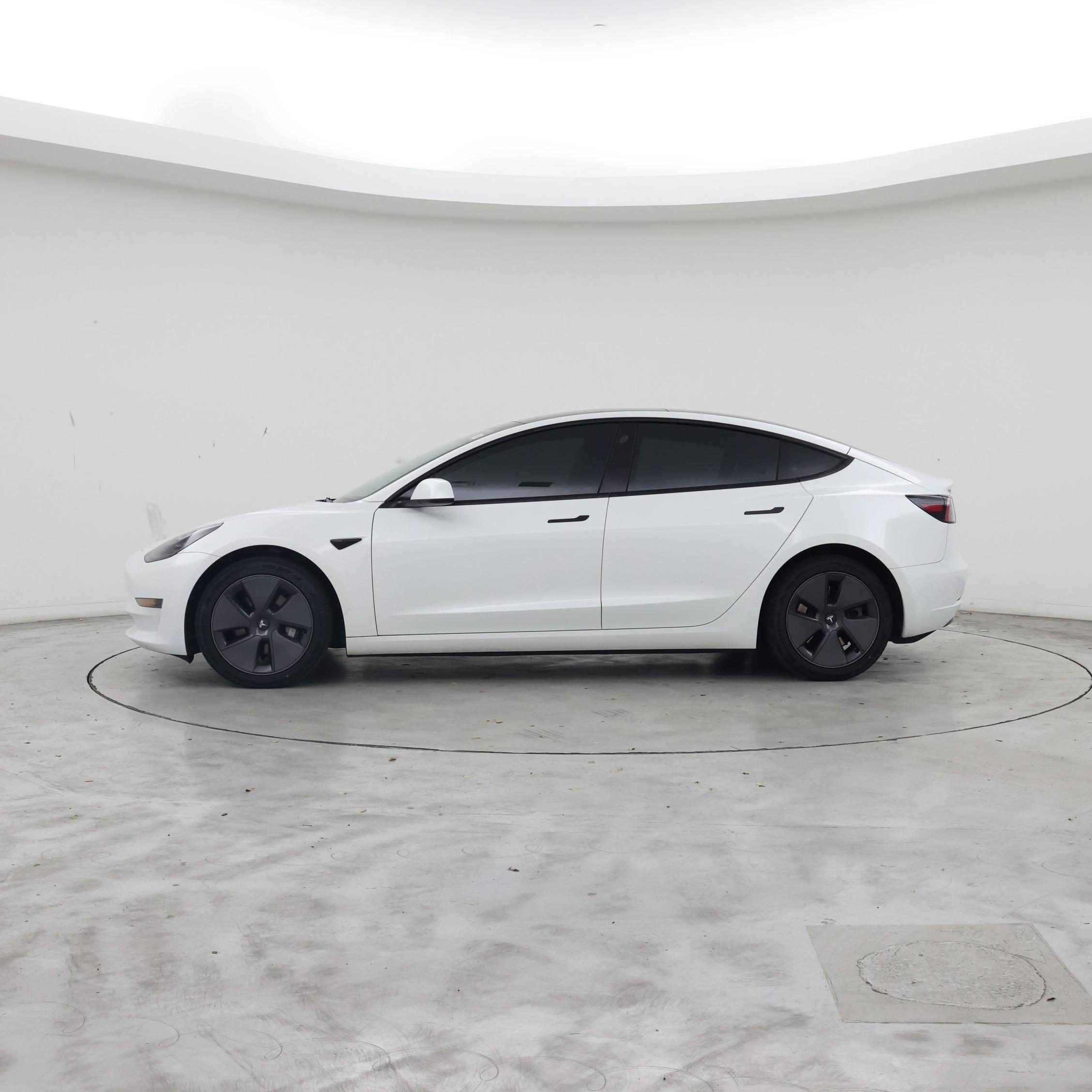 Thumbnail: 2023 Tesla Model 3 - 3