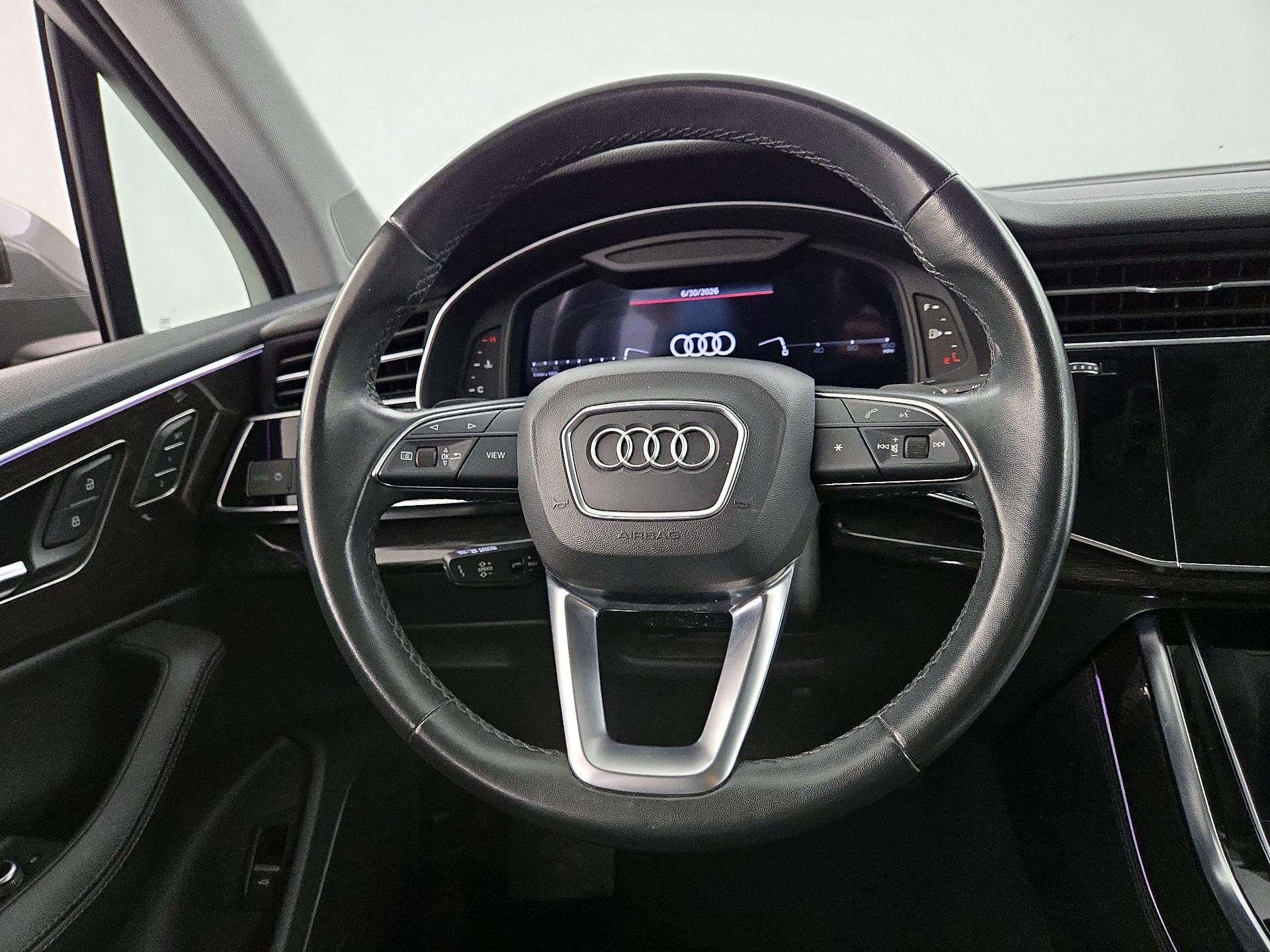 Thumbnail: 2023 Audi Q7 - 10