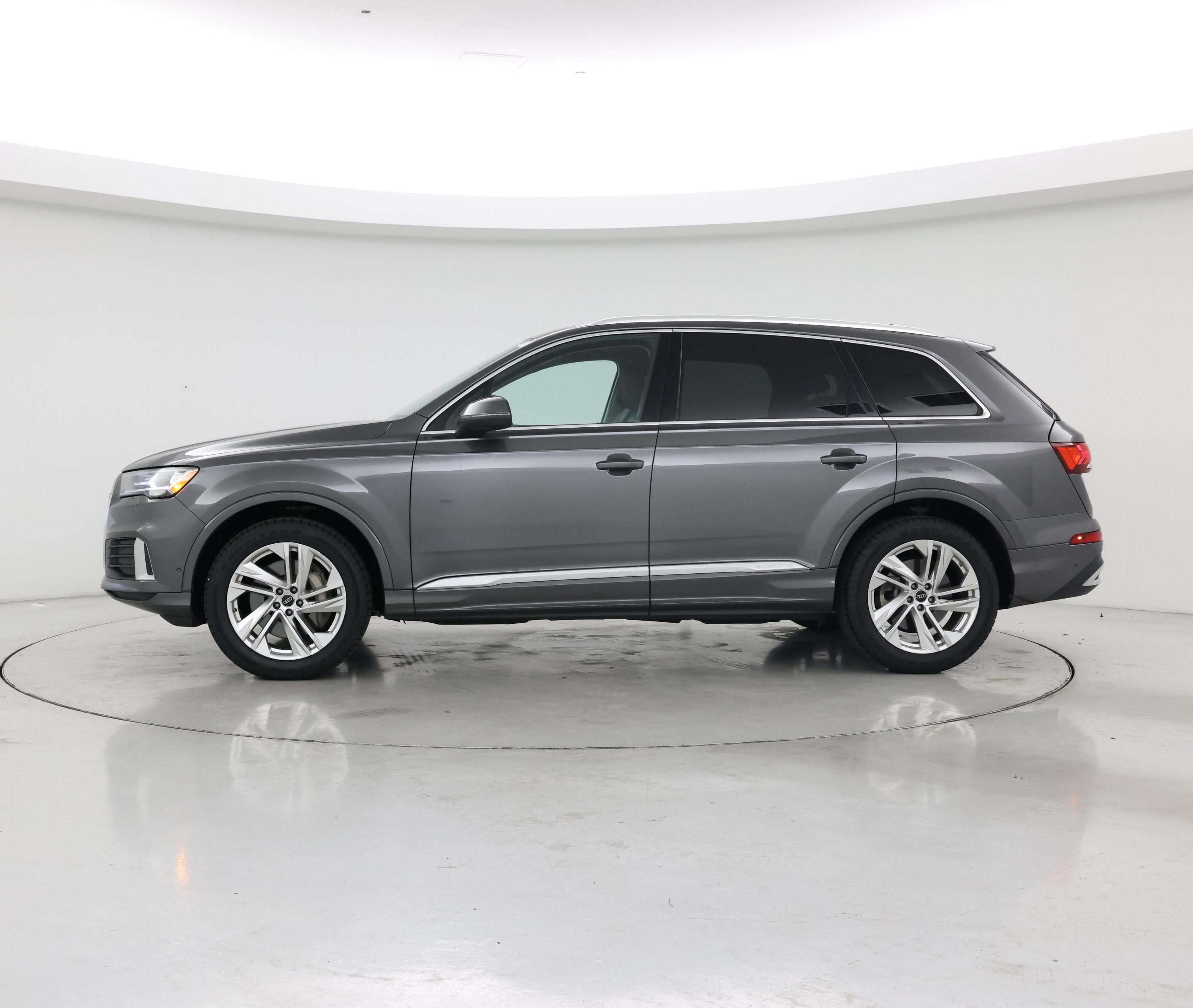 Thumbnail: 2023 Audi Q7 - 3