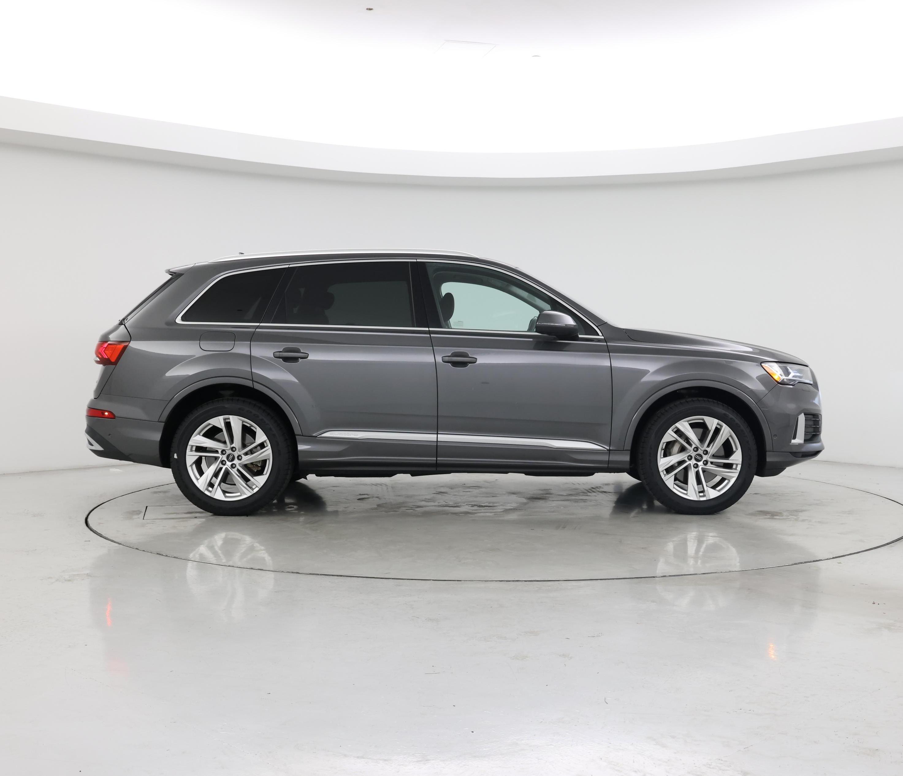 Thumbnail: 2023 Audi Q7 - 7