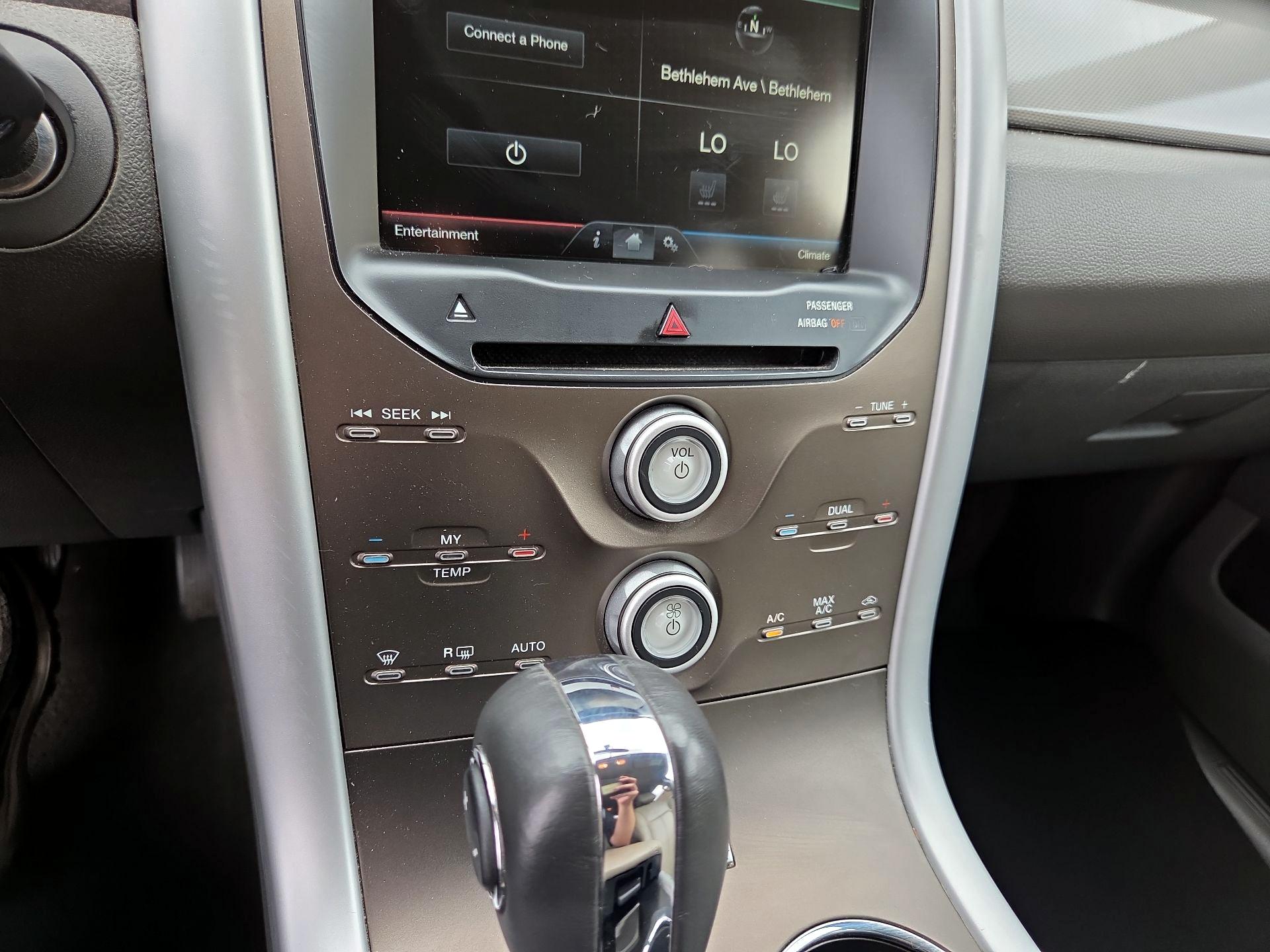 Thumbnail: 2014 Ford Edge - 15