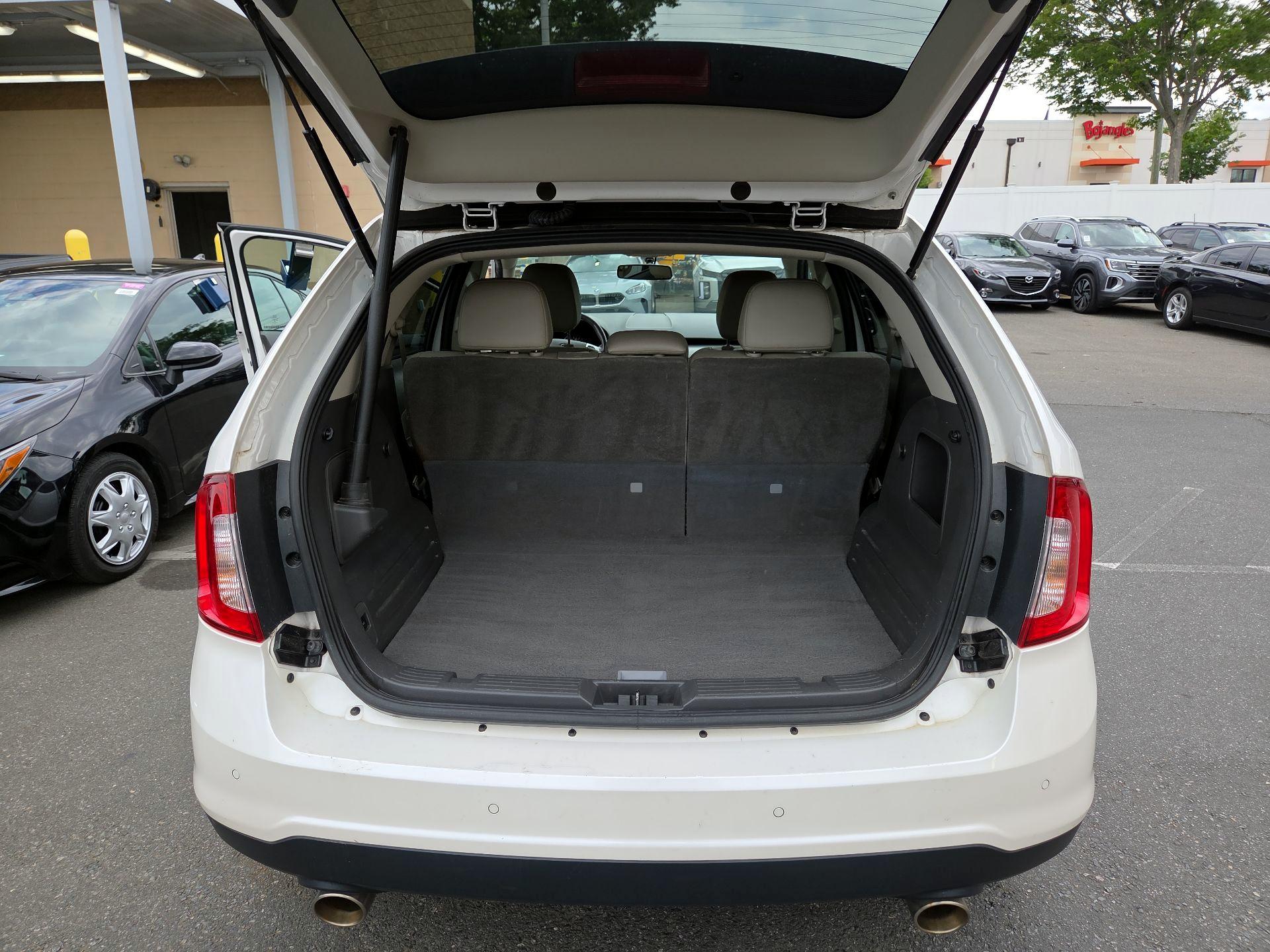 Thumbnail: 2014 Ford Edge - 18