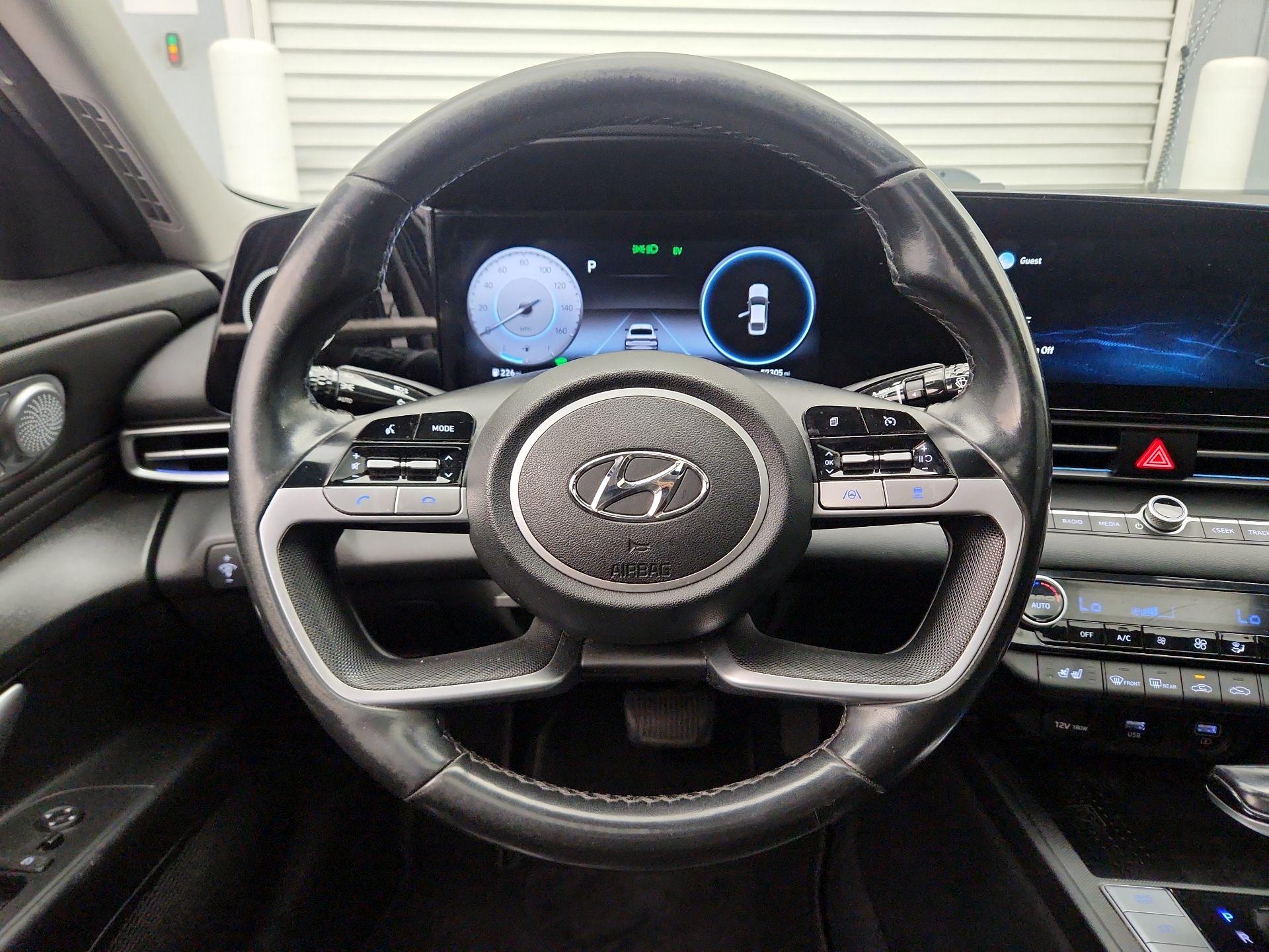 Thumbnail: 2021 Hyundai Elantra - 10