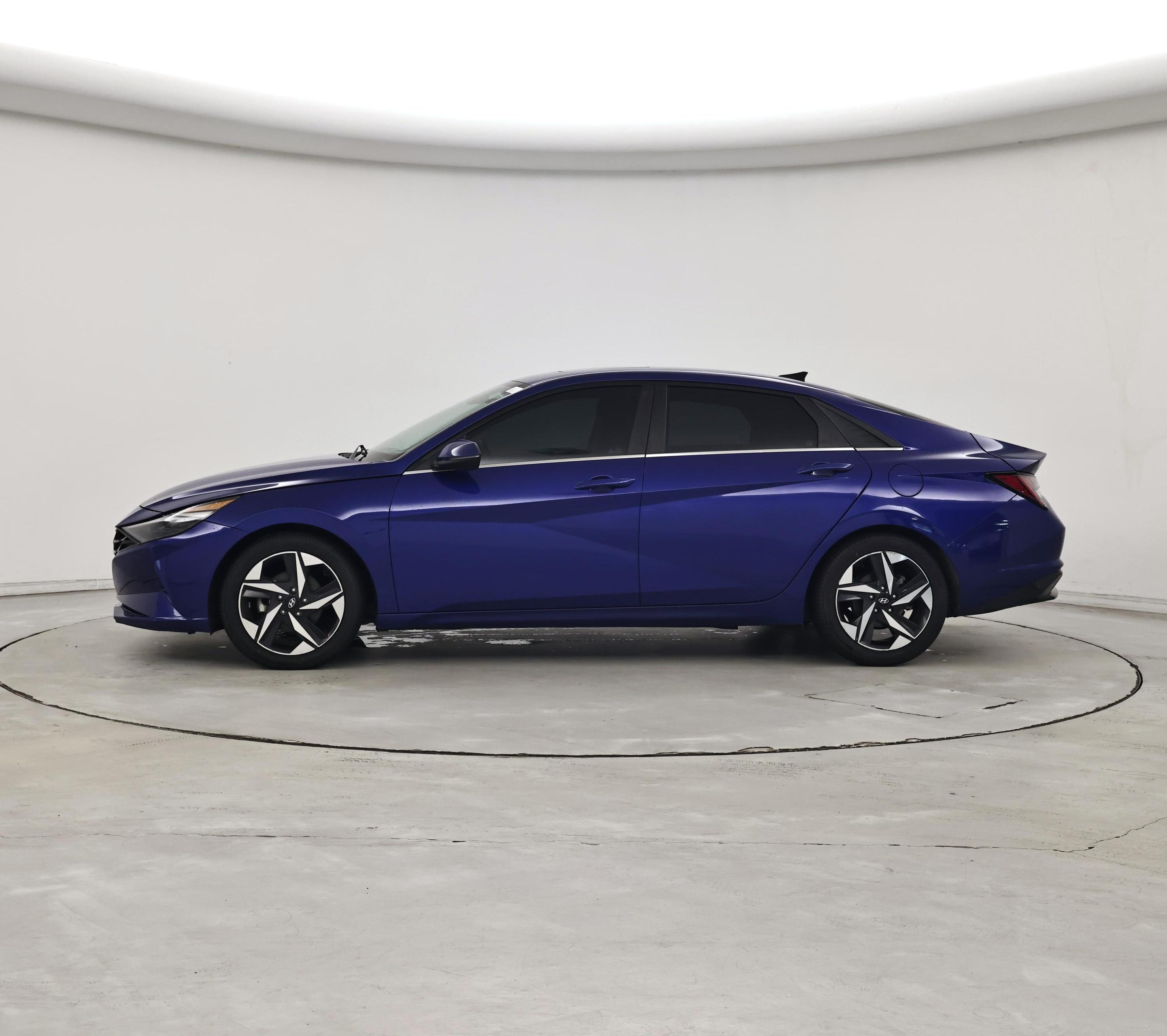 Thumbnail: 2021 Hyundai Elantra - 3