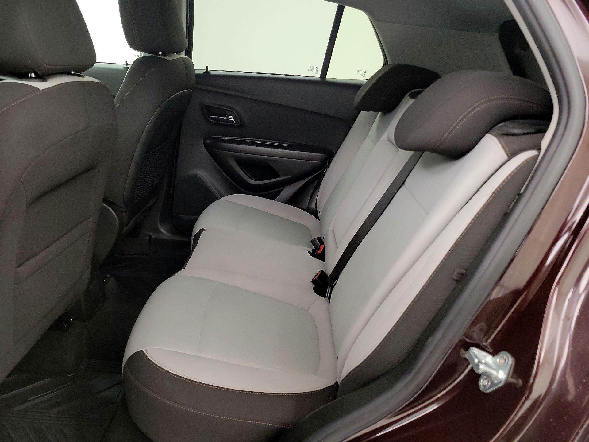 Thumbnail: 2020 Chevrolet Trax - 19