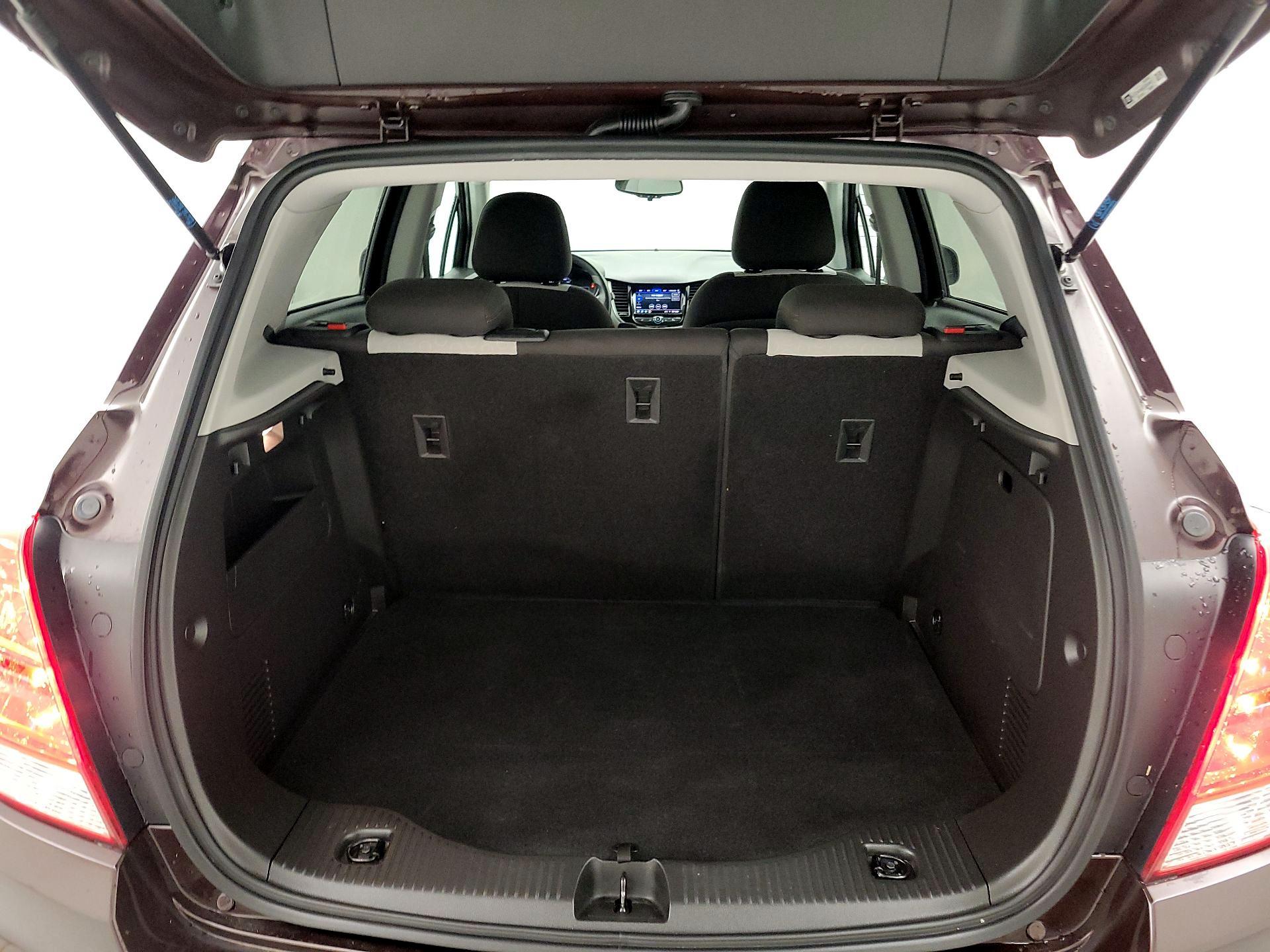 Thumbnail: 2020 Chevrolet Trax - 20