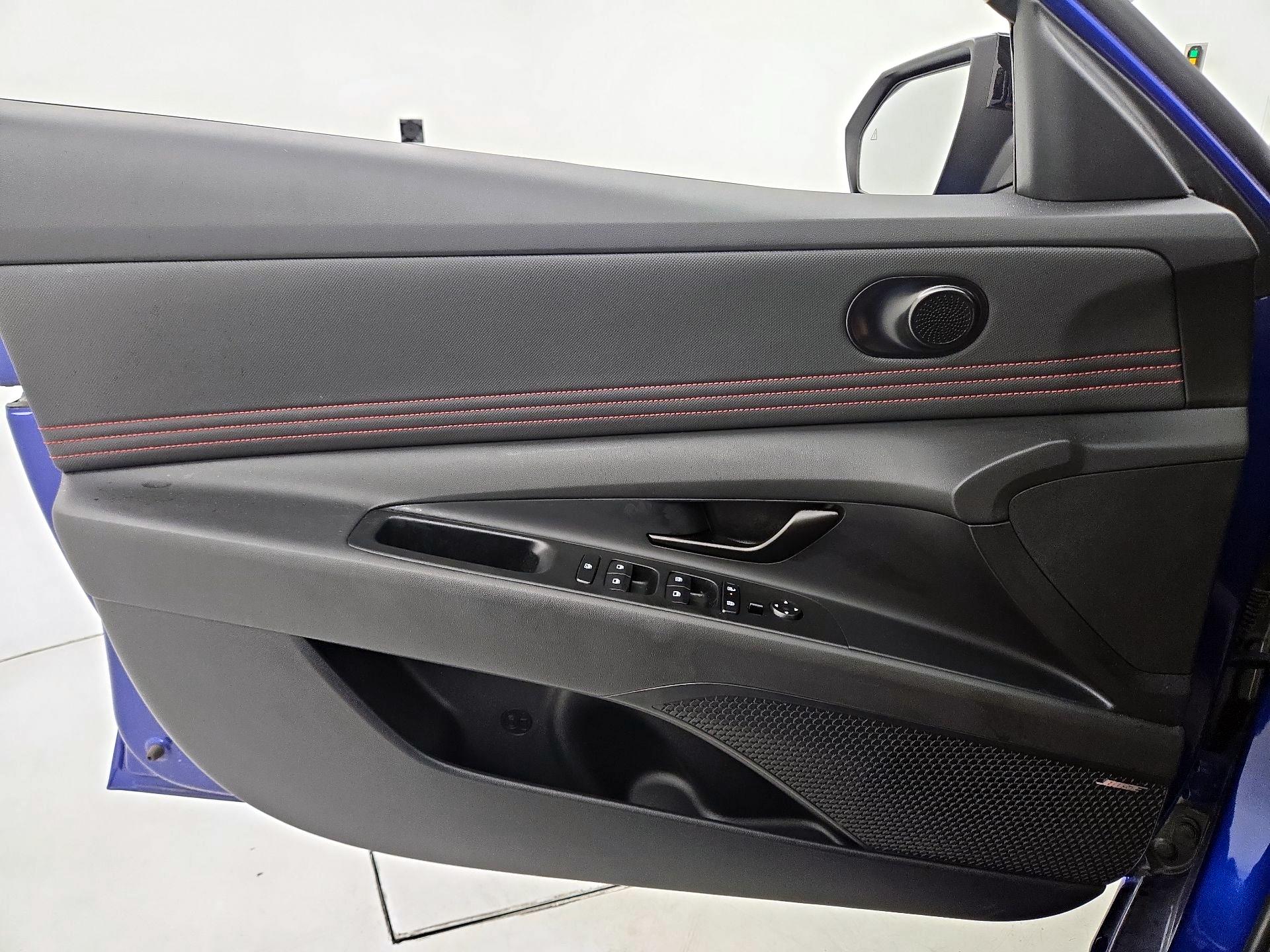 Thumbnail: 2025 Hyundai Elantra - 12
