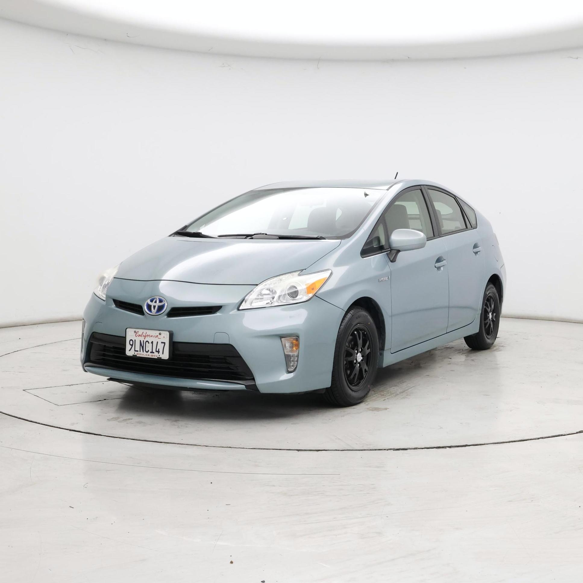 Thumbnail: 2014 Toyota Prius - 4